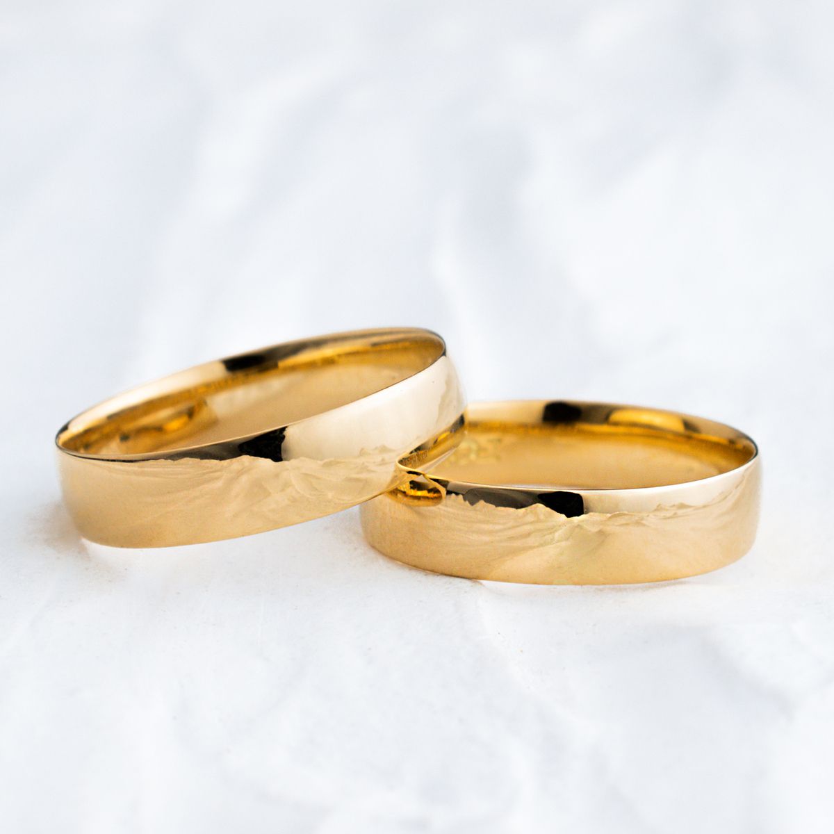 Aliança de Casamento em Ouro 4mm Abaulada Classic - Par - Rosê & Co.