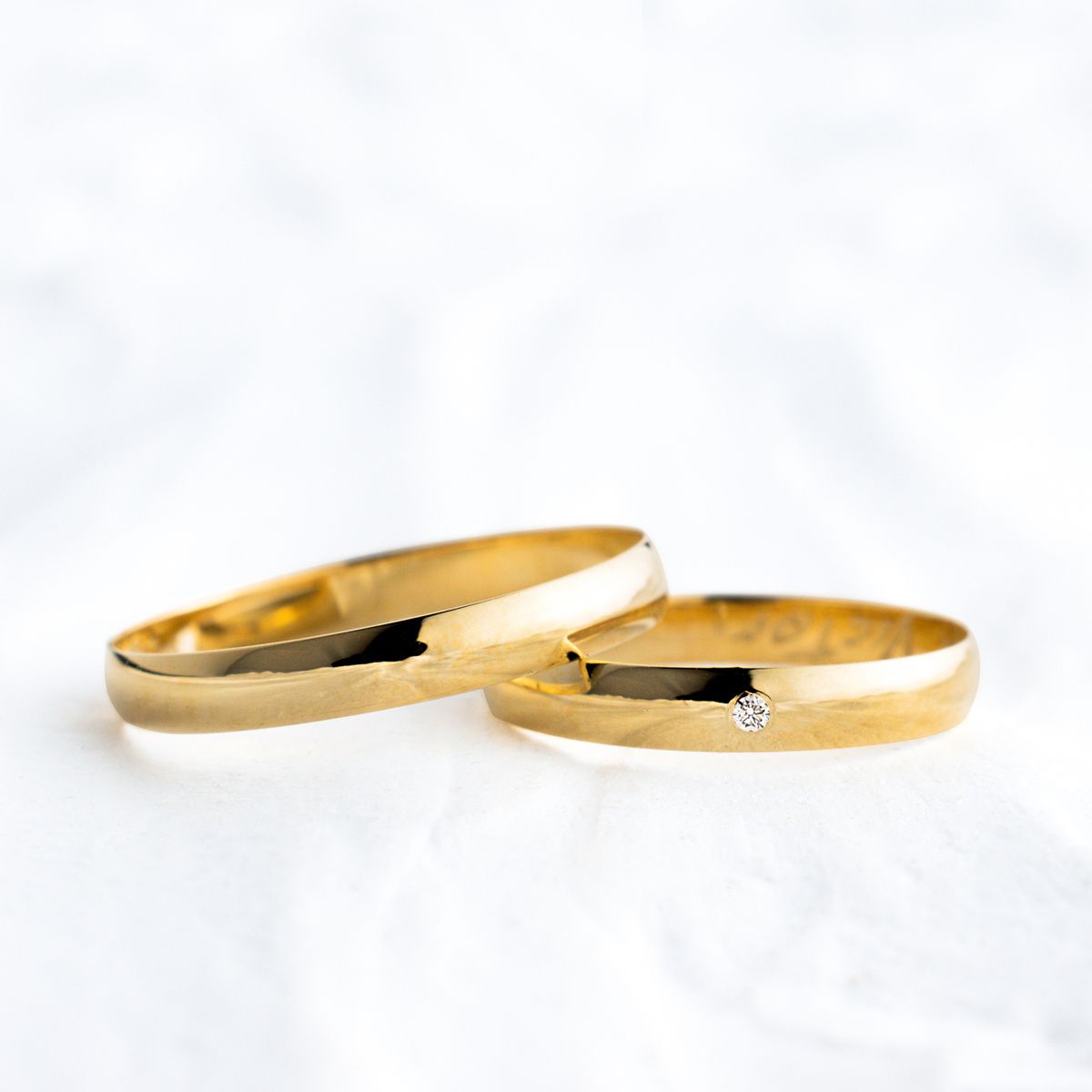 Aliança de Casamento em Ouro 3mm Abaulada Classic - Par - Rosê & Co.