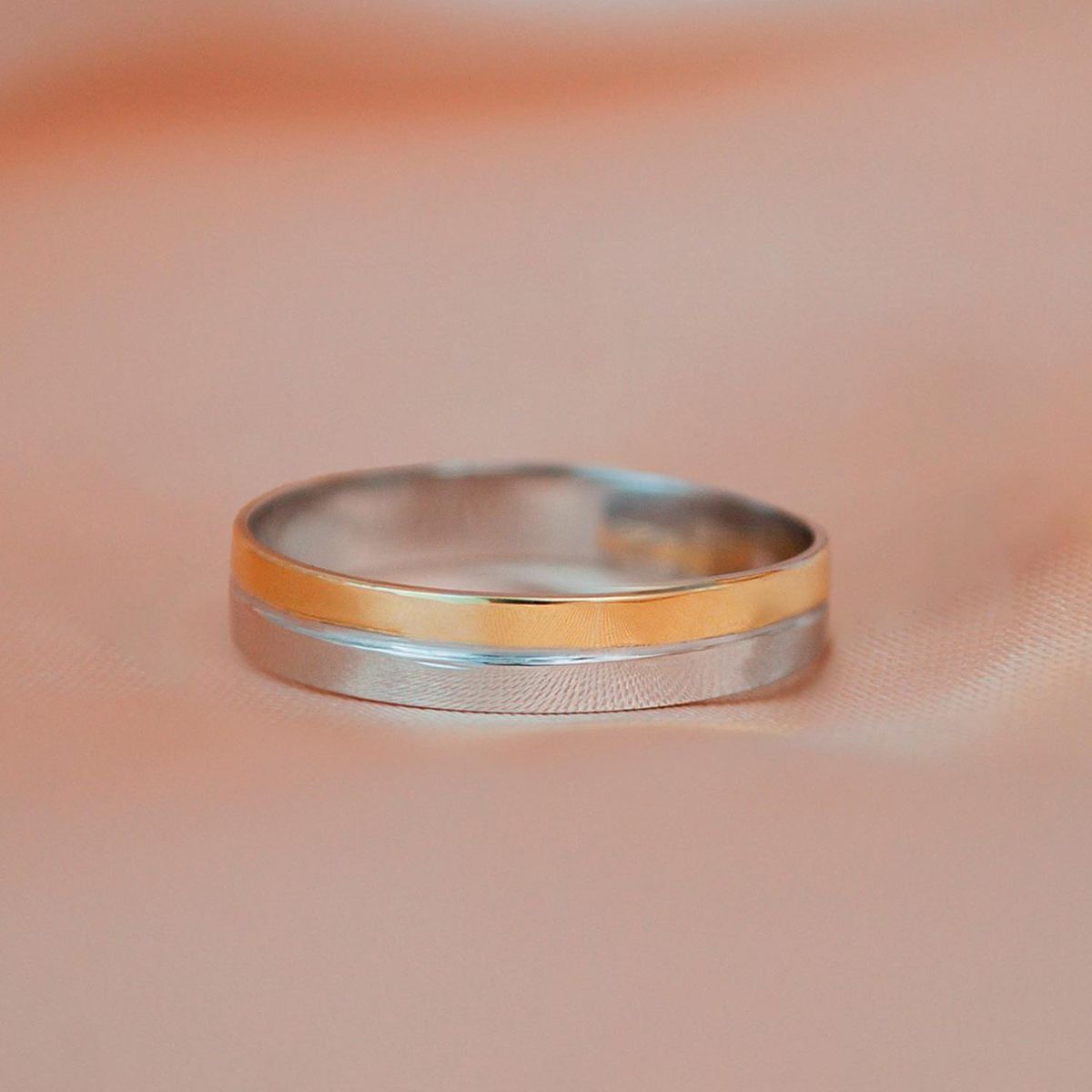 Aliança de Casamento em Ouro 4mm Mister - Unidade - Rosê & Co.