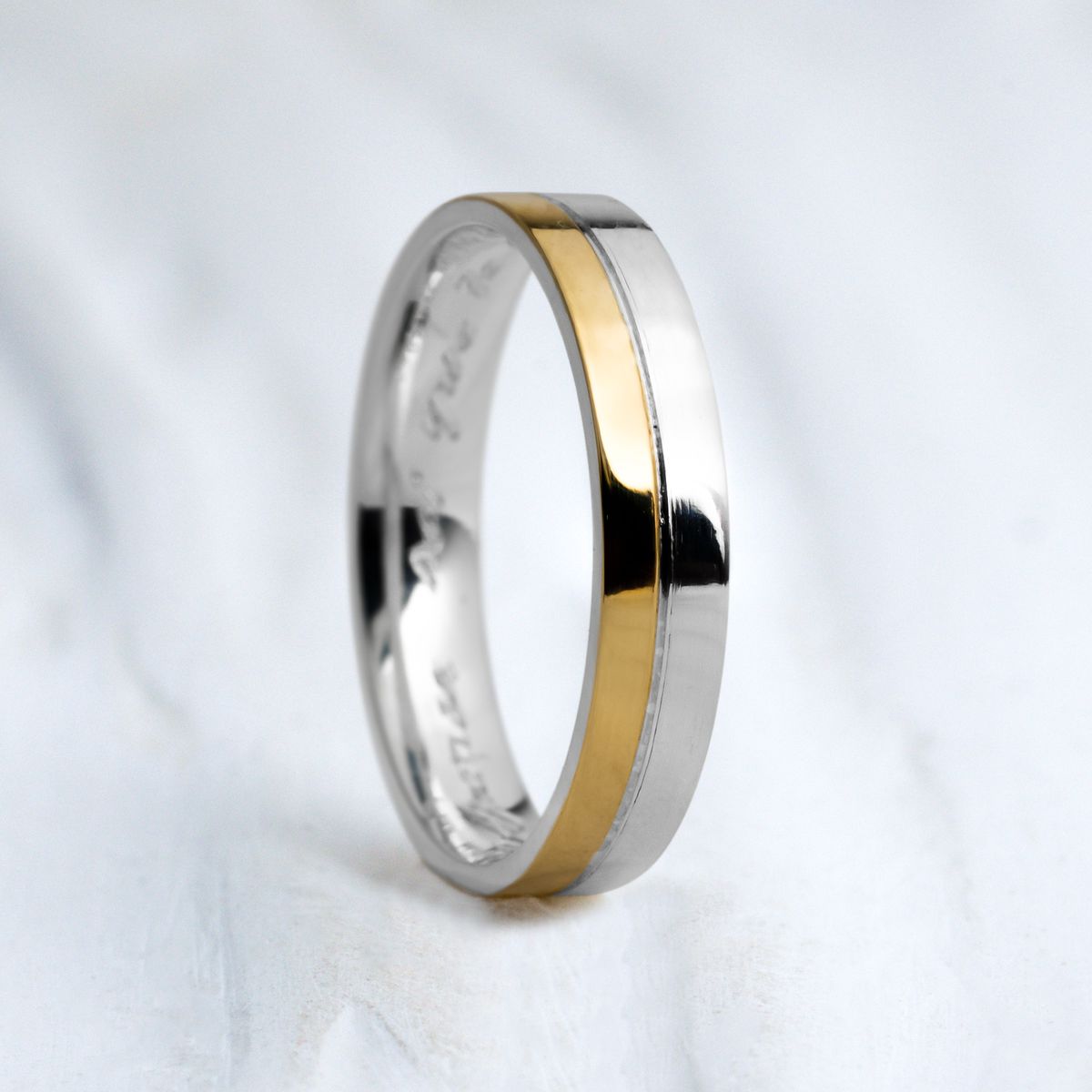 Aliança de Noivado Casamento Revestida em Ouro 4mm Friso Mister - Unidade - Rosê & Co.