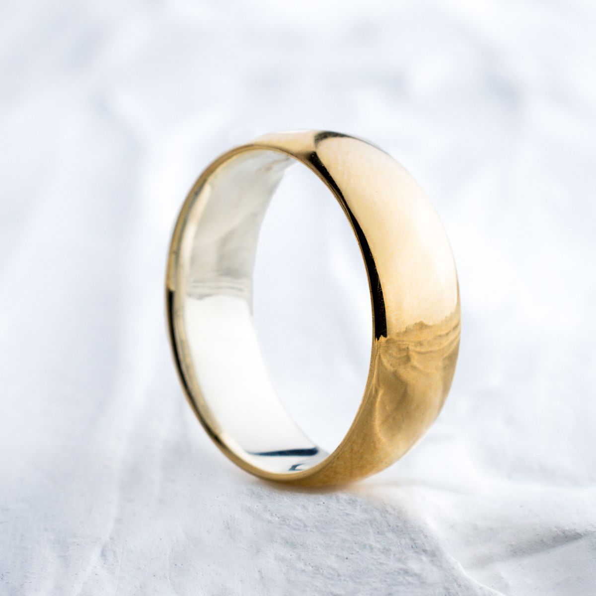 Aliança de Noivado Casamento Revestida em Ouro 7mm Abaulada Santoro - Unidade - Rosê & Co.
