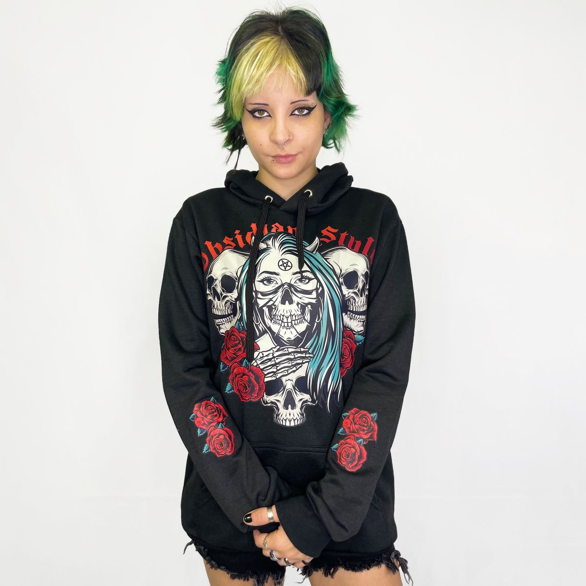 Moletom Canguru Preto Demon Girl With Roses