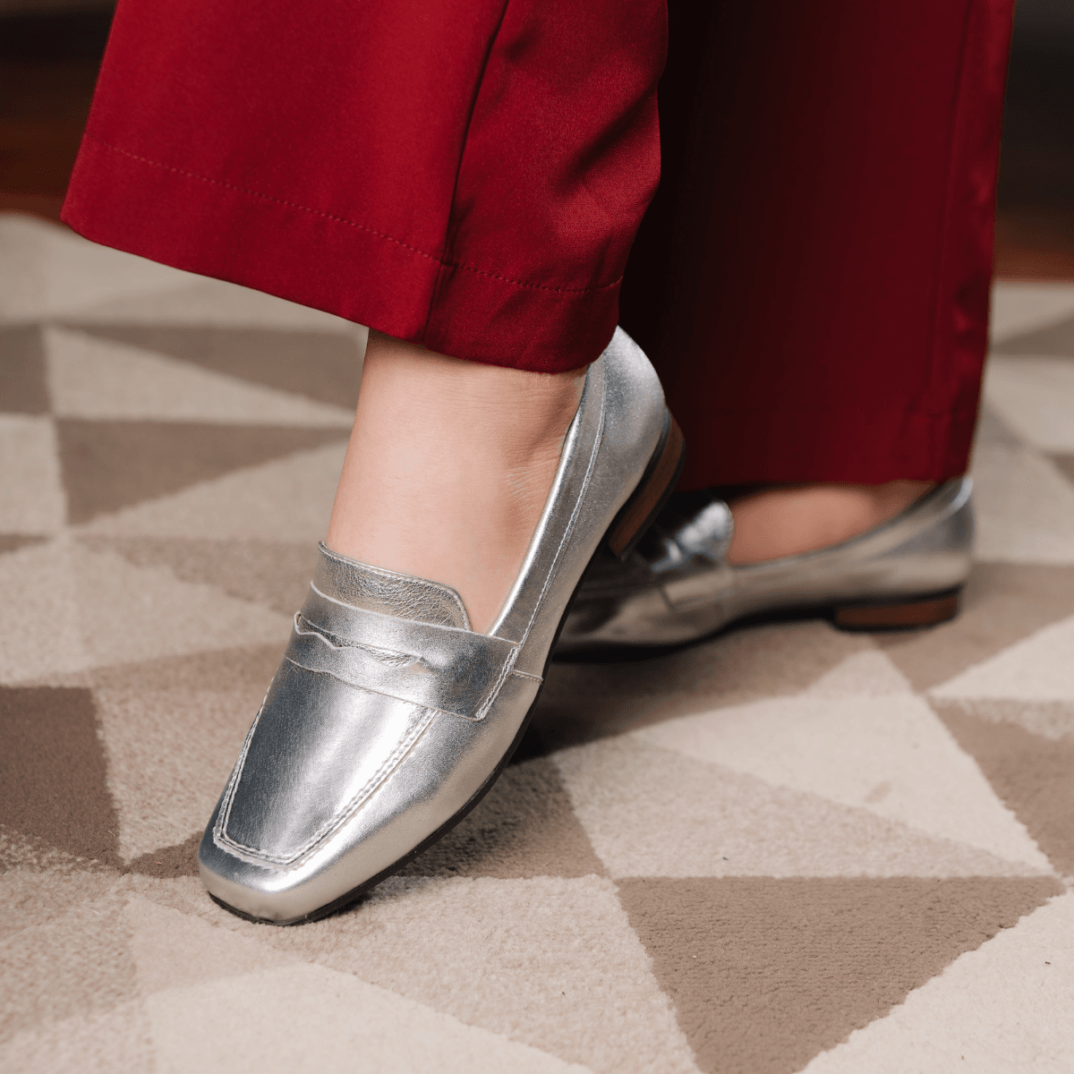 Sapato Social Feminino em Couro cor Prata - 1204-p... - Ateliê Mario Mello