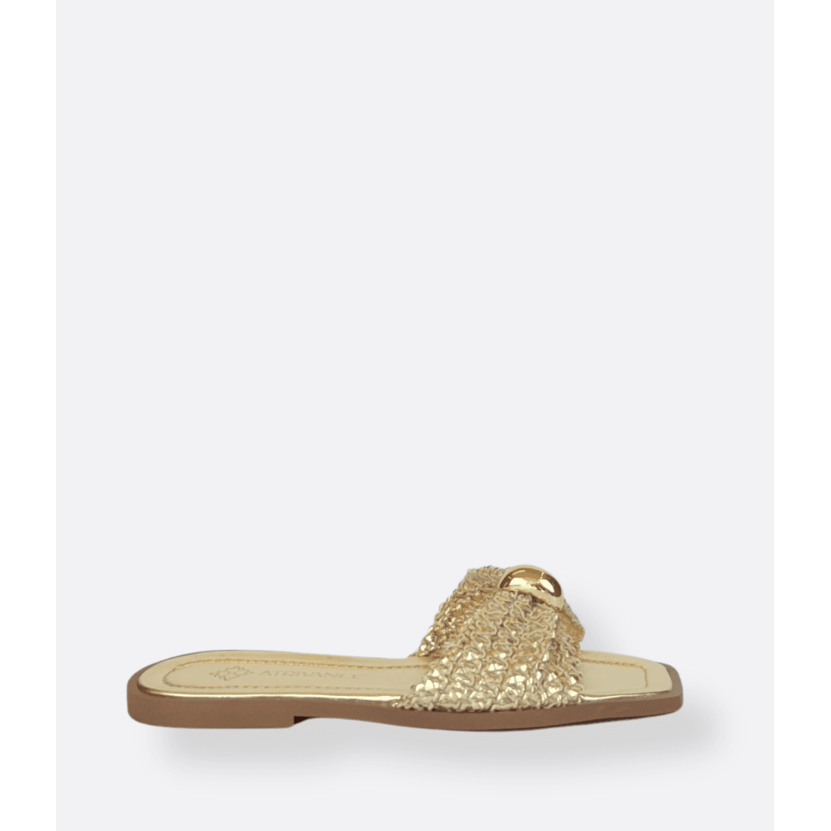 Rasteira em Ráfia Natural Dourada Isla