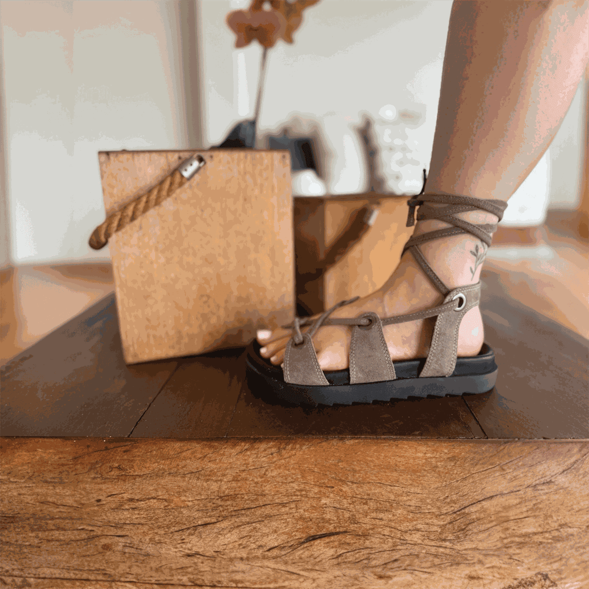 Nido Glam Marrom Claro