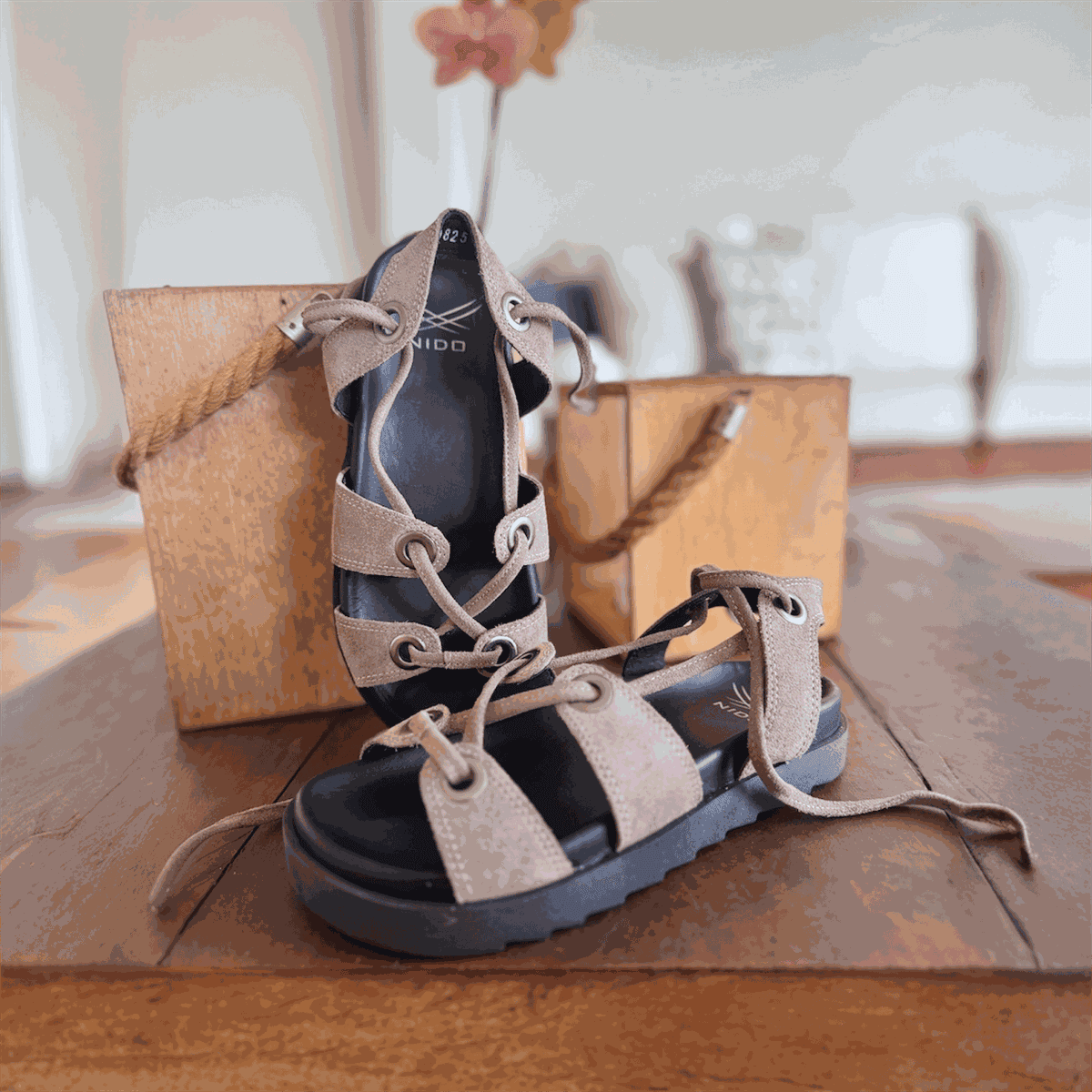 Nido Glam Marrom Claro