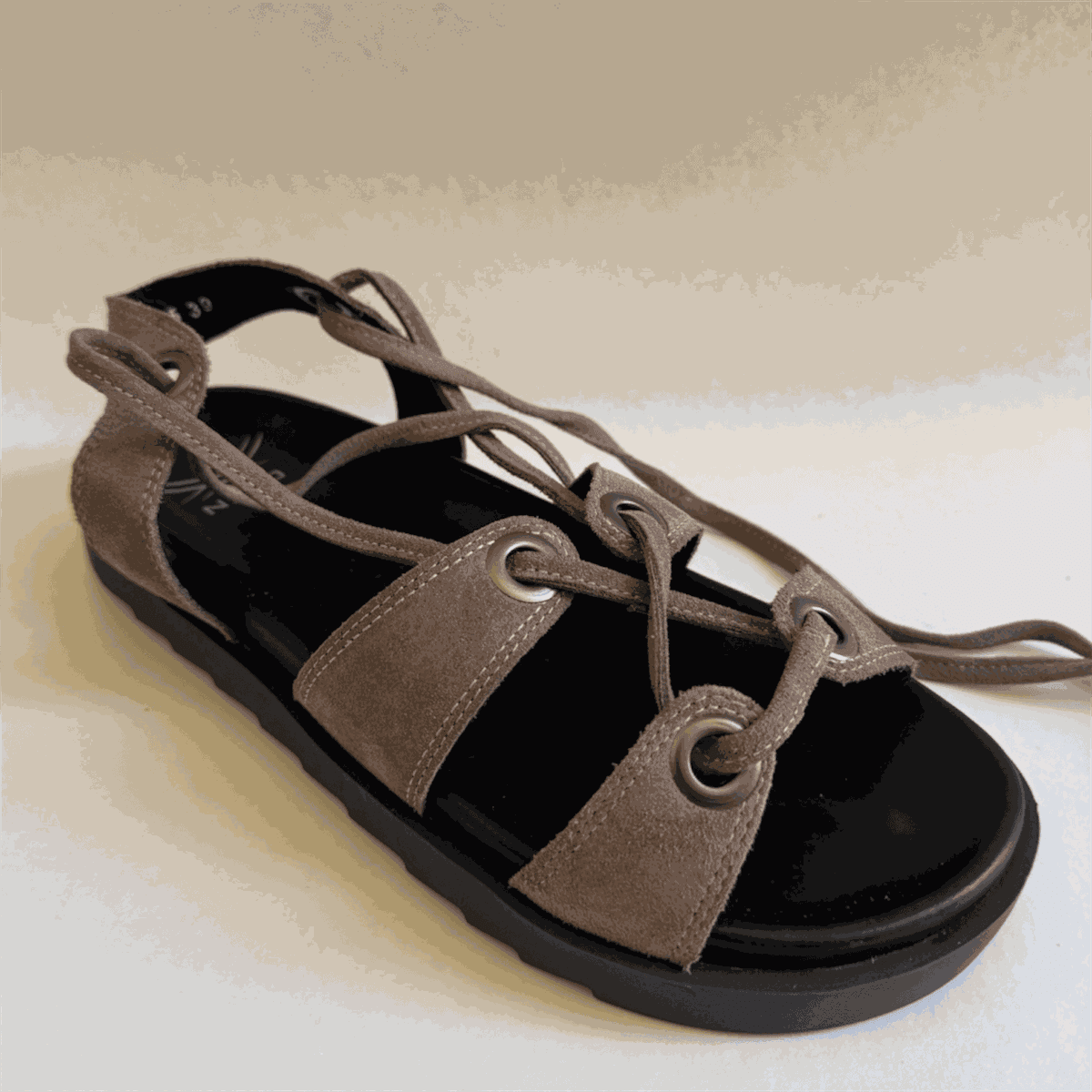 Nido Glam Marrom Claro