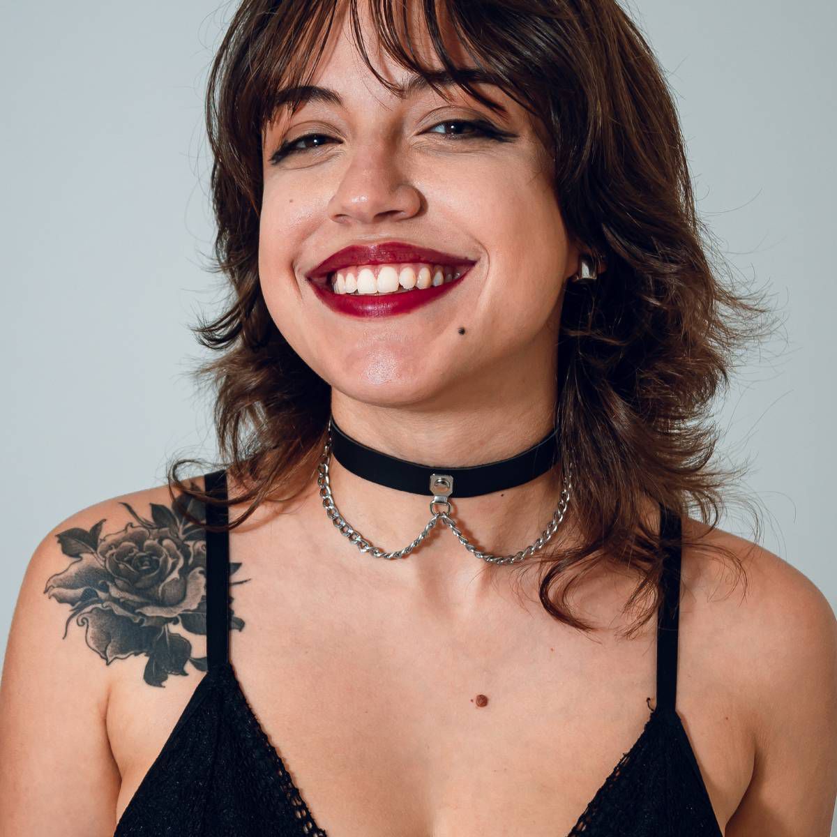 Choker Gargantilha com Correntes Prateadas
