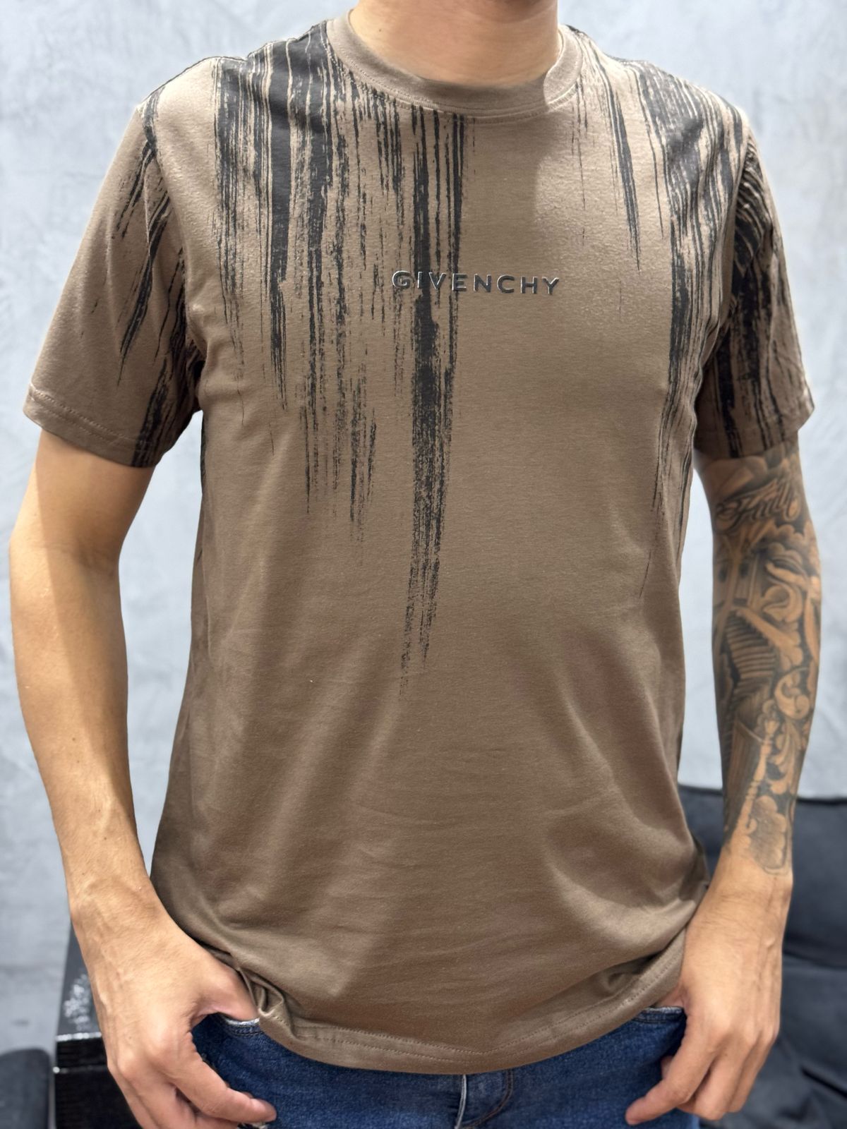 Camiseta Premium Givenchy - Marrom - 02129 - Conceito 62