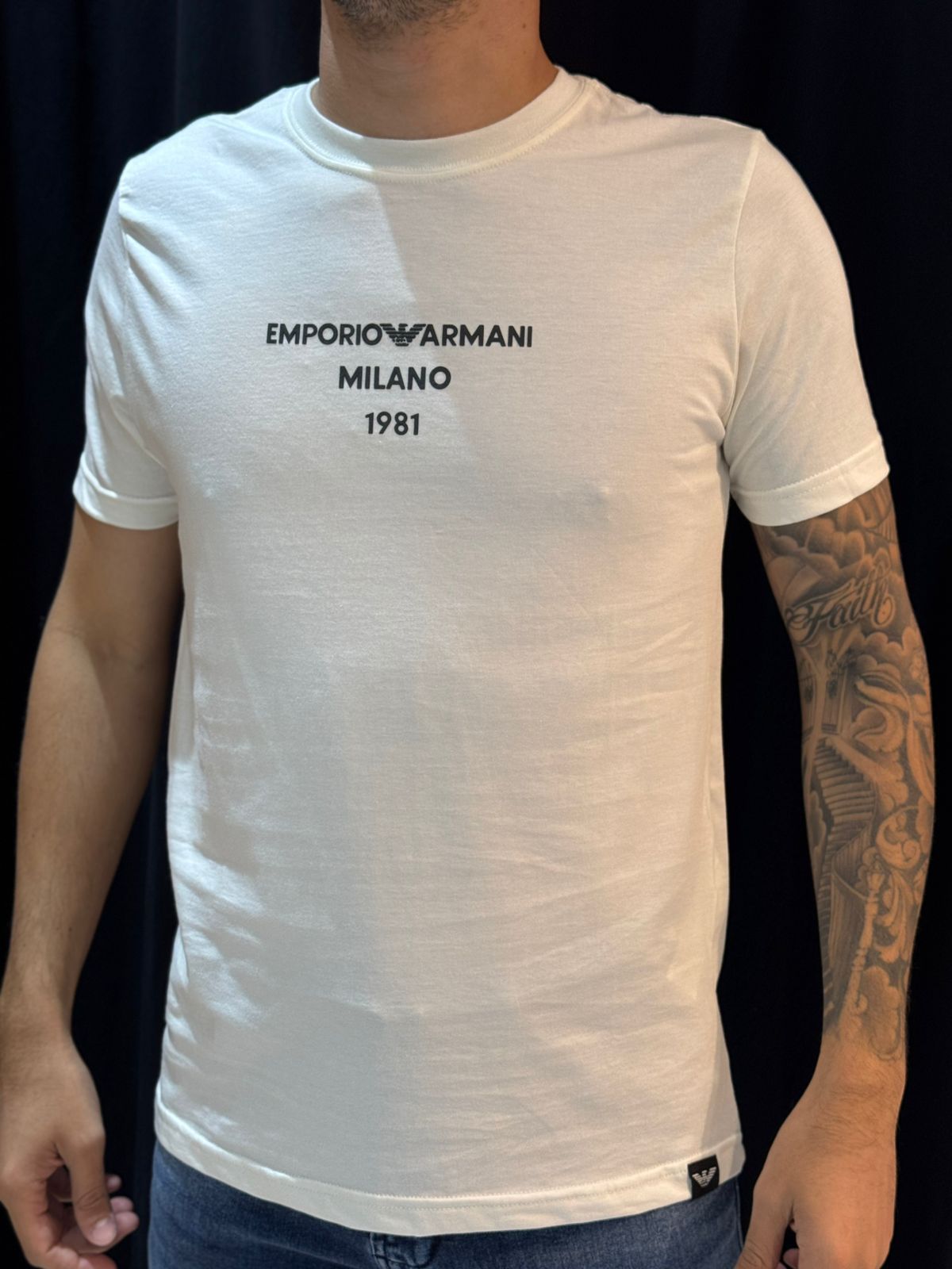 Camiseta Premium Emporio - Off - 04109 - Conceito 62