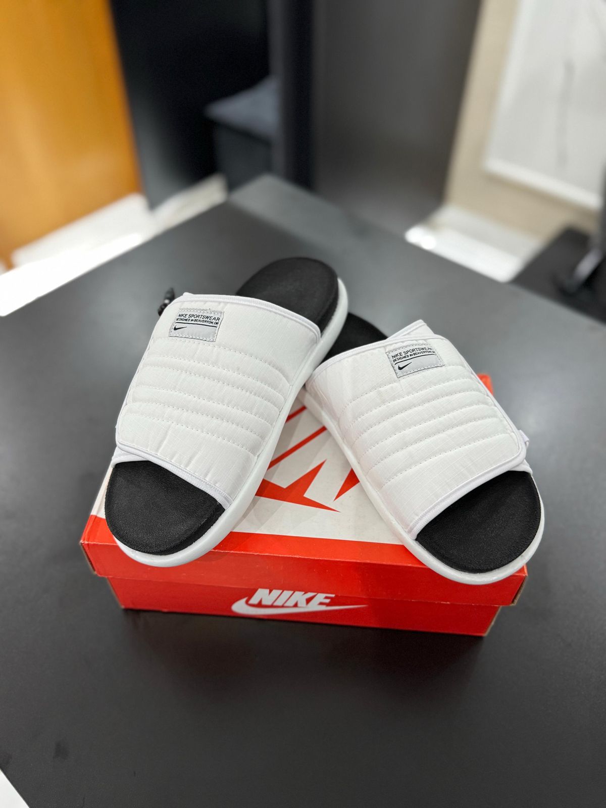 Chinelo Slide Nike Asuna Branco - 00478 - Conceito 62