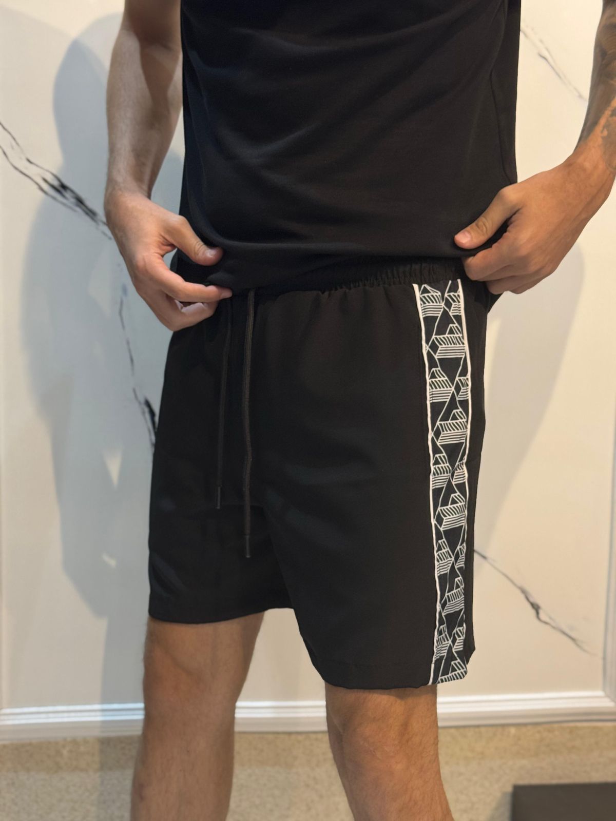 Short Griffe LCST Preto - 00558 - Conceito 62