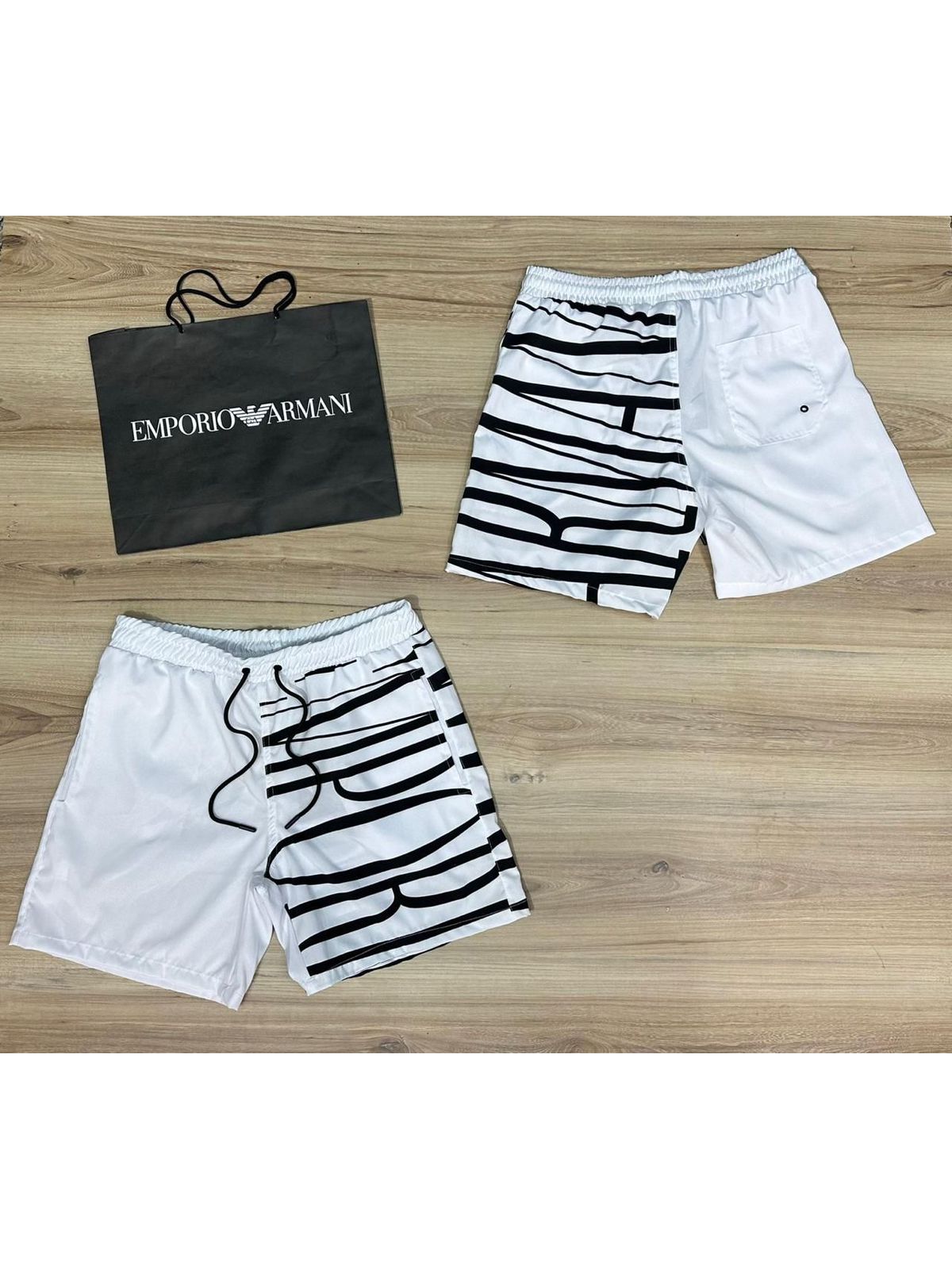 Short Griffe Emporio Branco - 00607 - Conceito 62