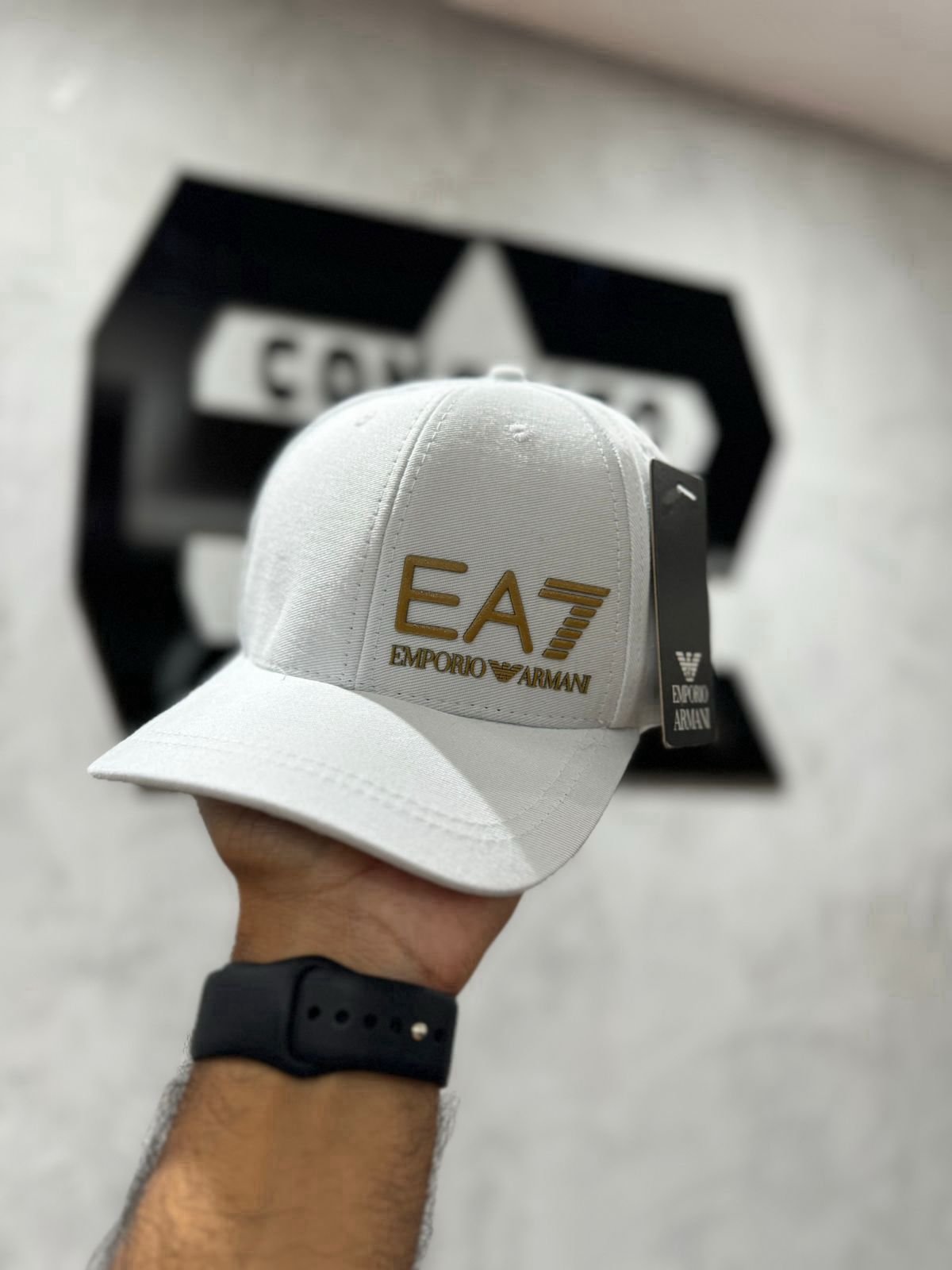 Boné Armani Branco/Dourado - 00778 - Conceito 62