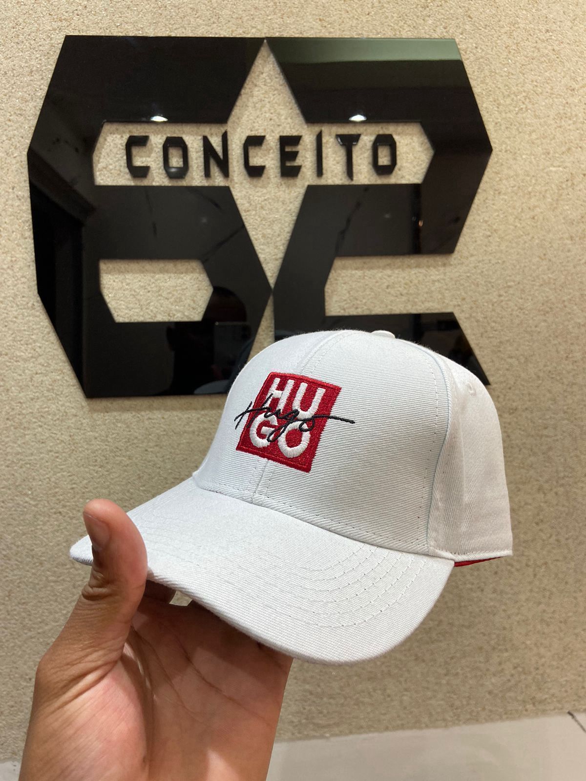 Boné Hugo Branco - 00848 - Conceito 62