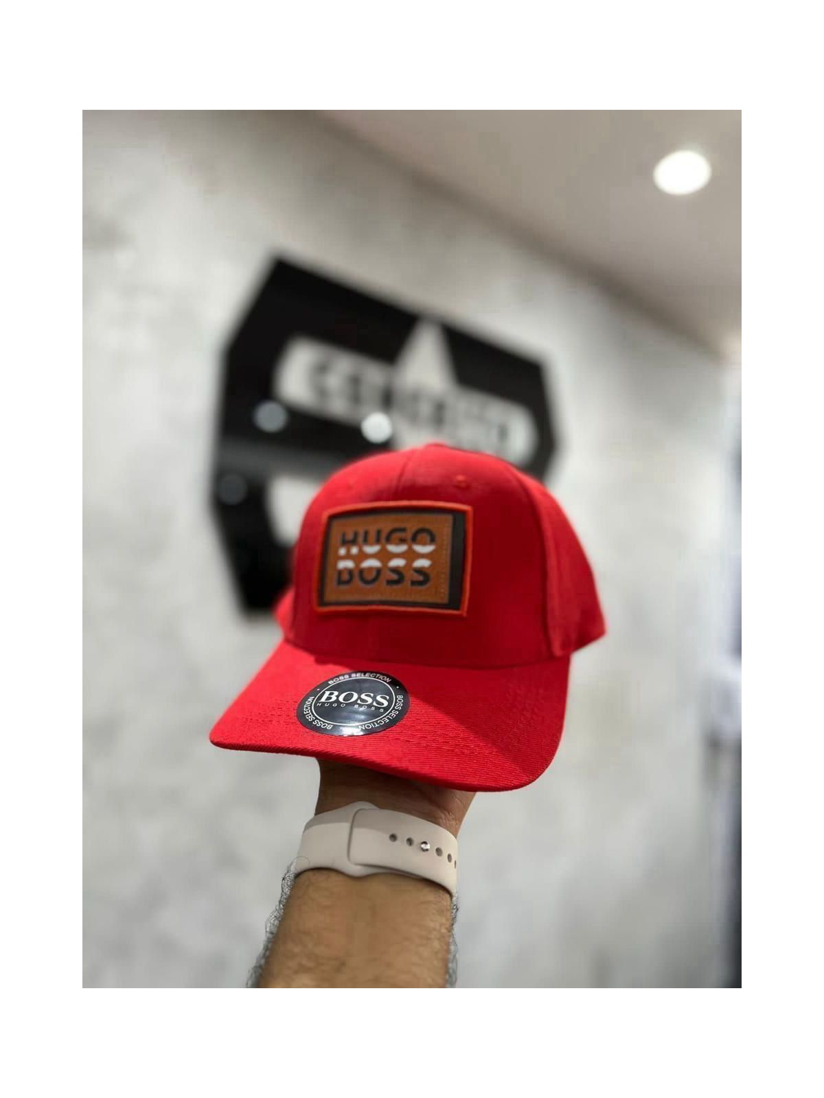 Boné Hugo Vermelho - 00858 - Conceito 62