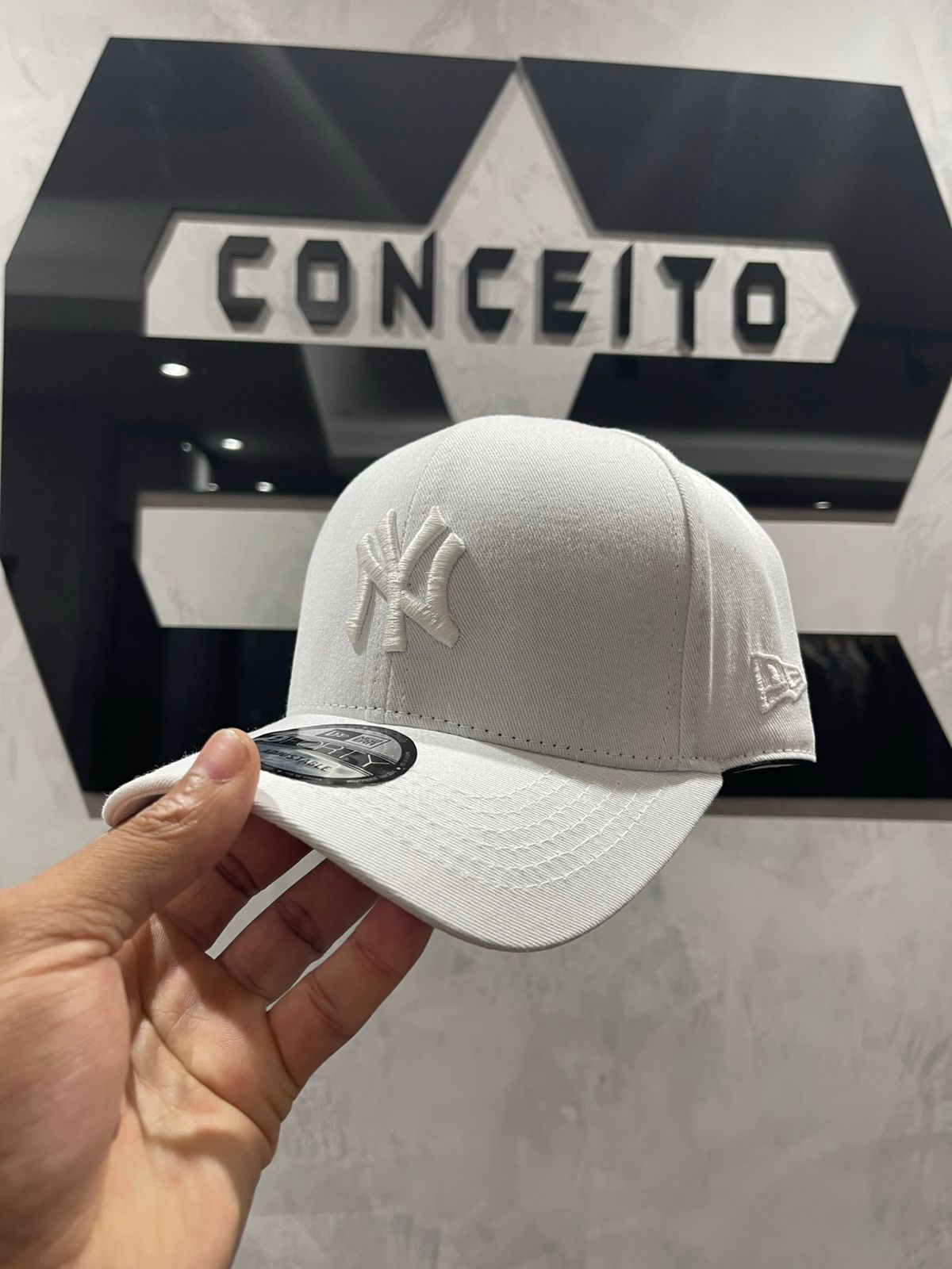 Boné New Era Branco/Branco - 00867 - Conceito 62