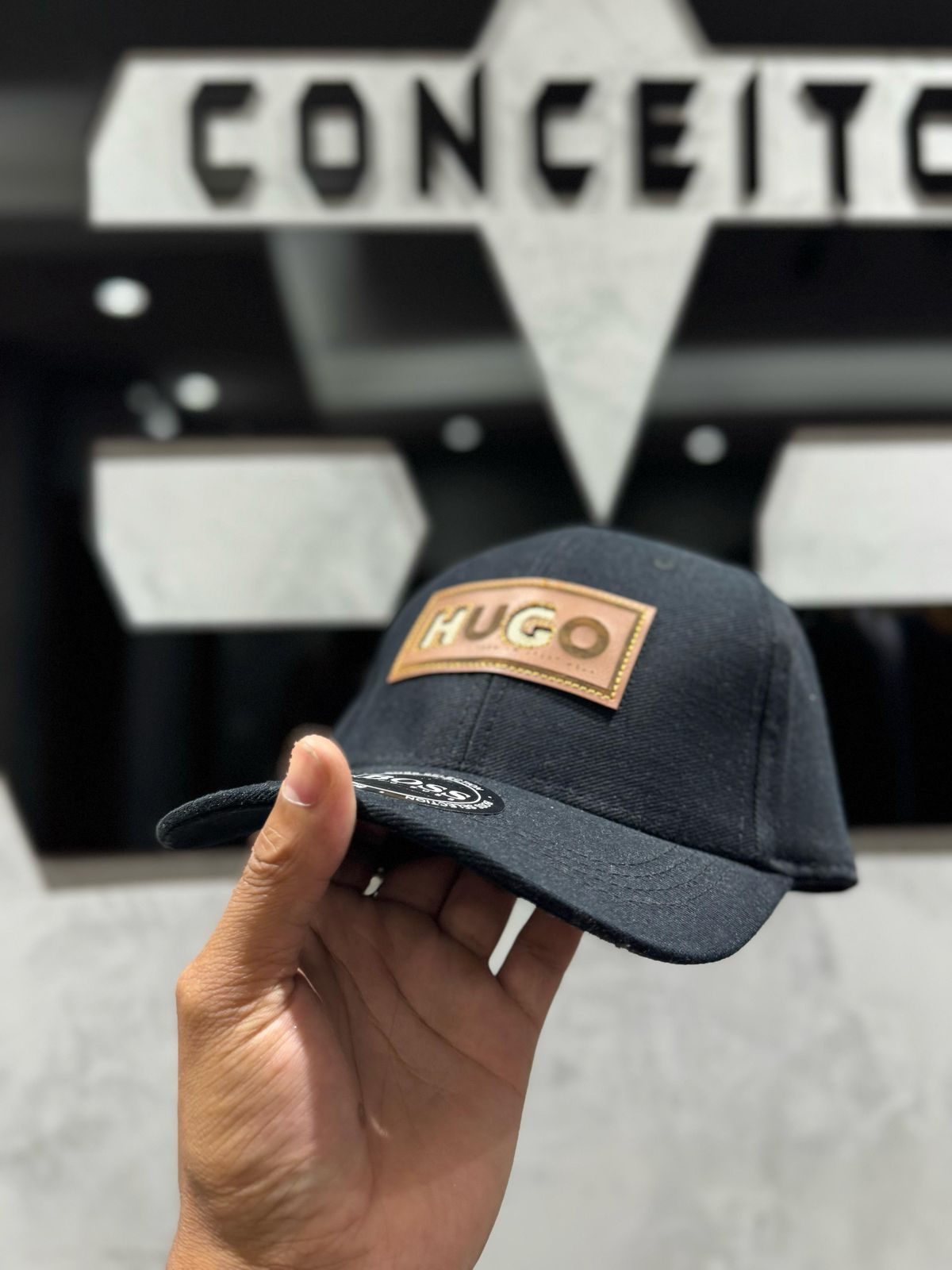 Boné Hugo Preto - 00896 - Conceito 62