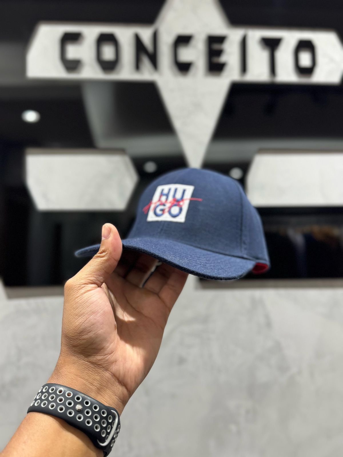 Boné Hugo Azul Escuro - 00898 - Conceito 62