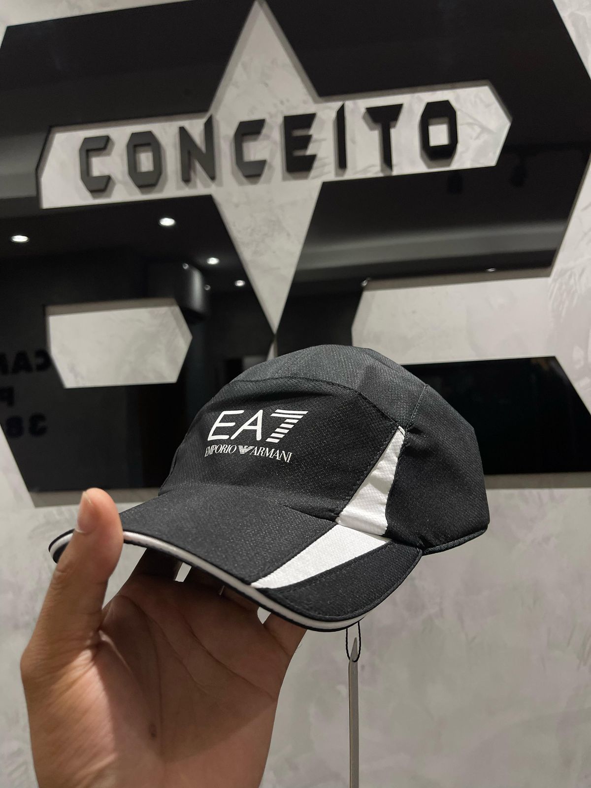 Boné Ea7 - Preto/Branco - 01817 - Conceito 62