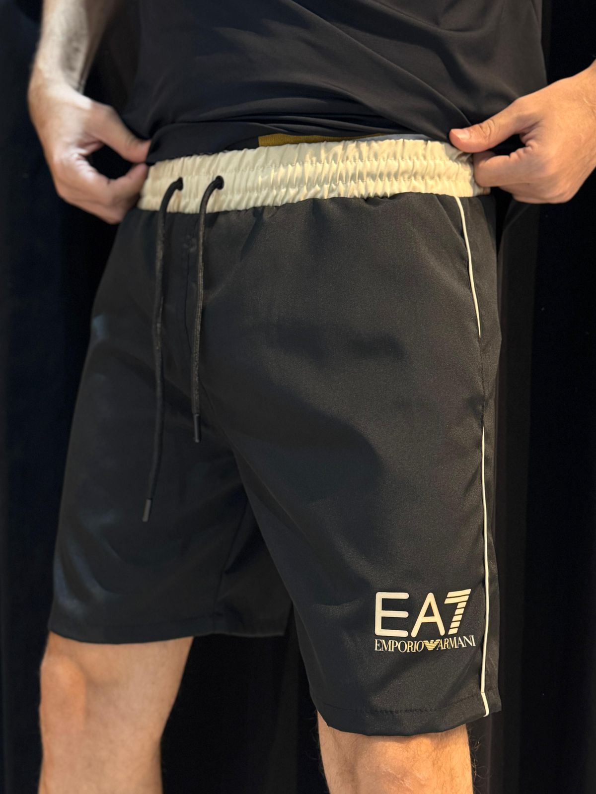 Short Griffe EA7 - Preto - 02620 - Conceito 62