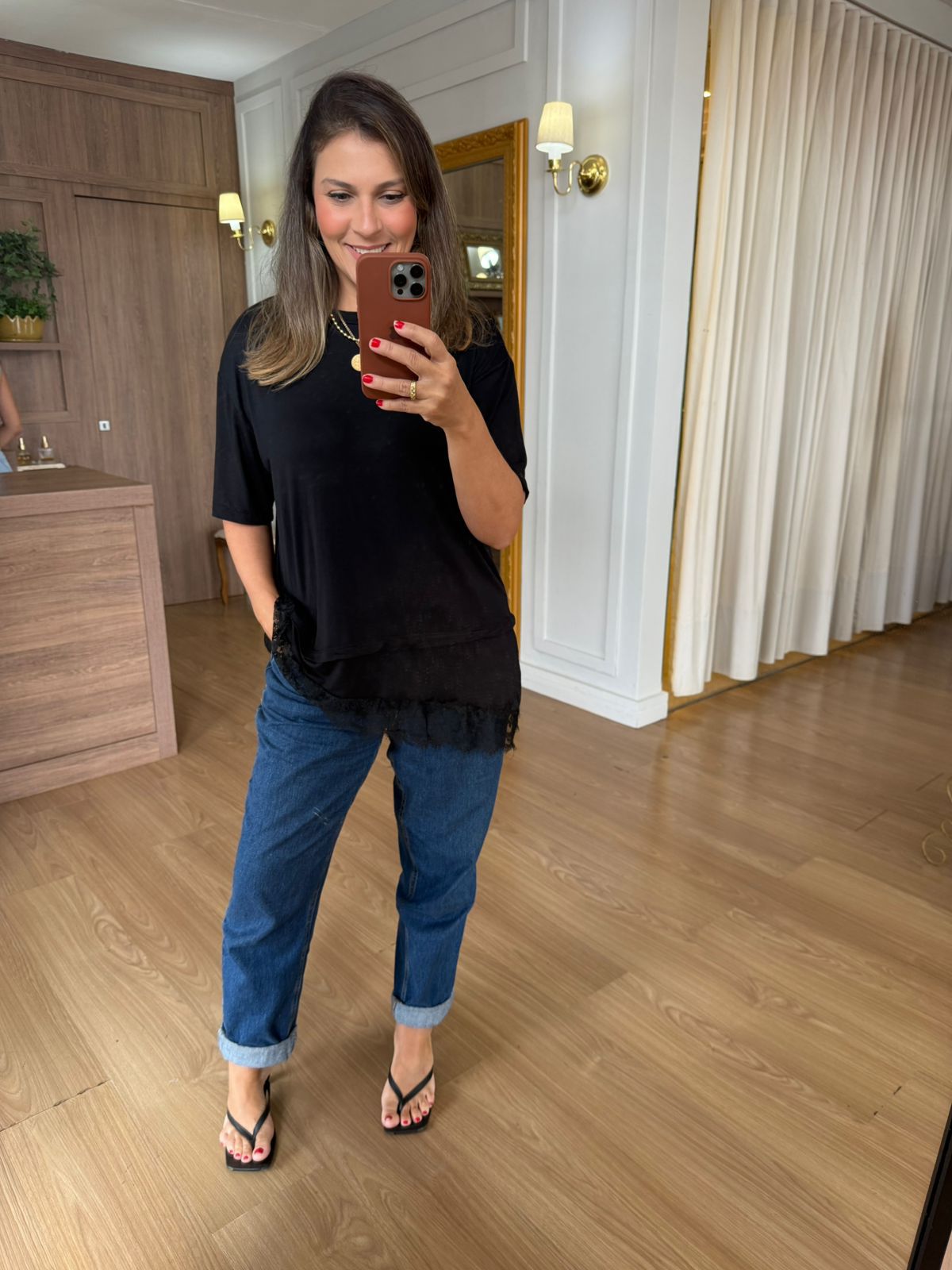 BLUSA BARRA RENDA - PRETA COM RENDA PRETA - Espasso Bela | Moda Feminina