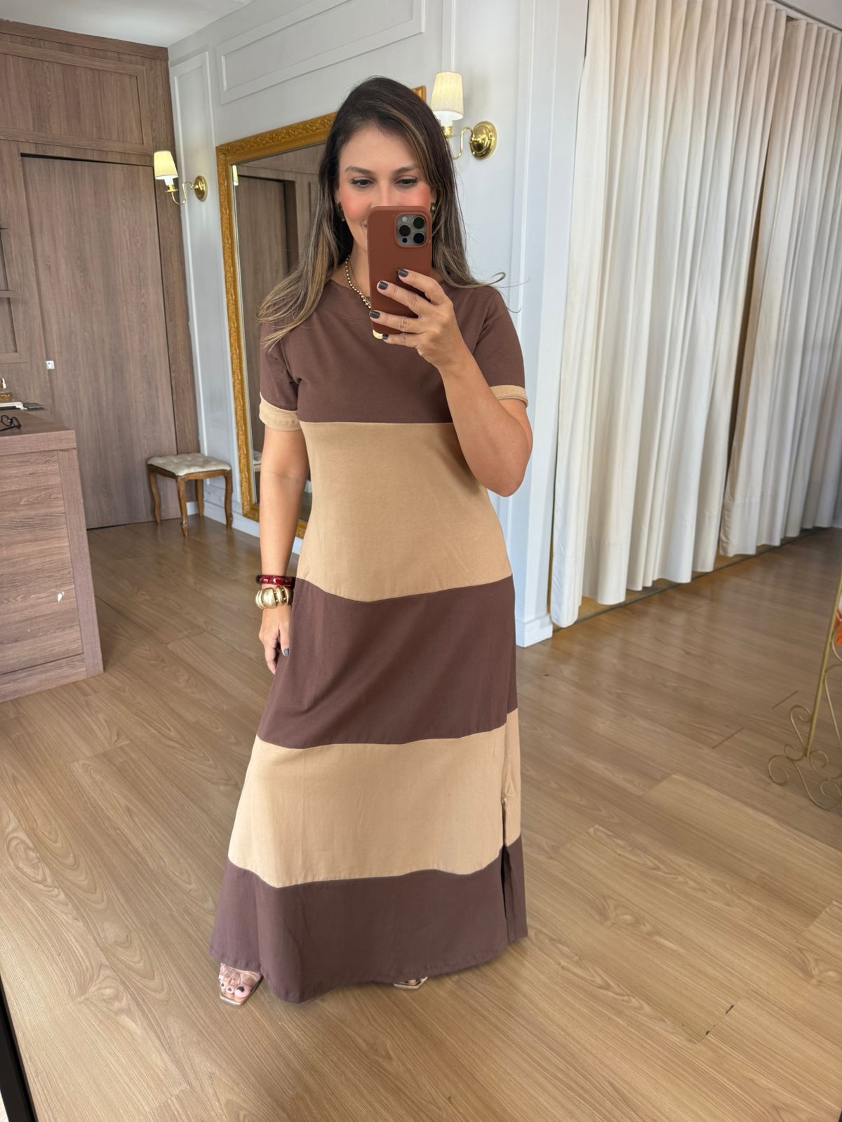 VESTIDO MALHA DE ALGODÃO BICOLOR BRUNA - MARROM CO... - Espasso Bela | Moda Feminina