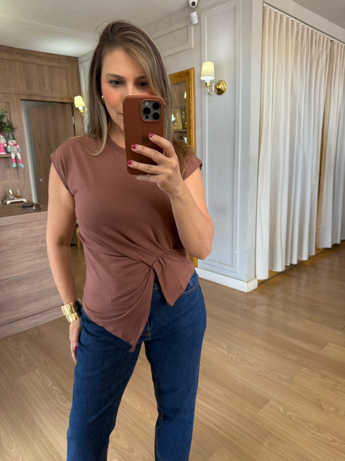 BLUSA MALHA DE ALGODÃO ASSIMETRICA - MARROM - Espasso Bela | Moda Feminina