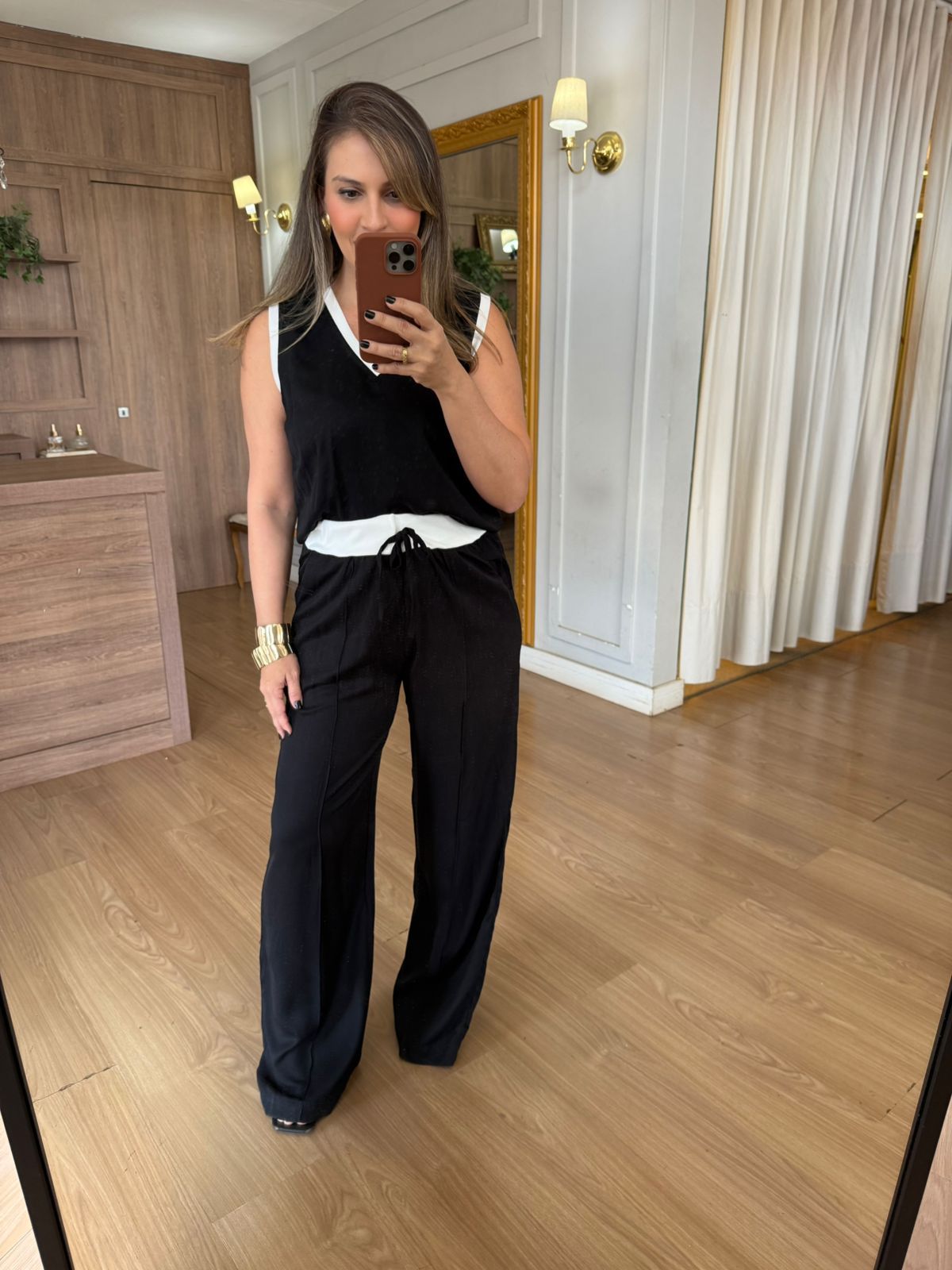 CONJUNTO REGATA E CALÇA - PRETO E BANCO - Espasso Bela | Moda Feminina