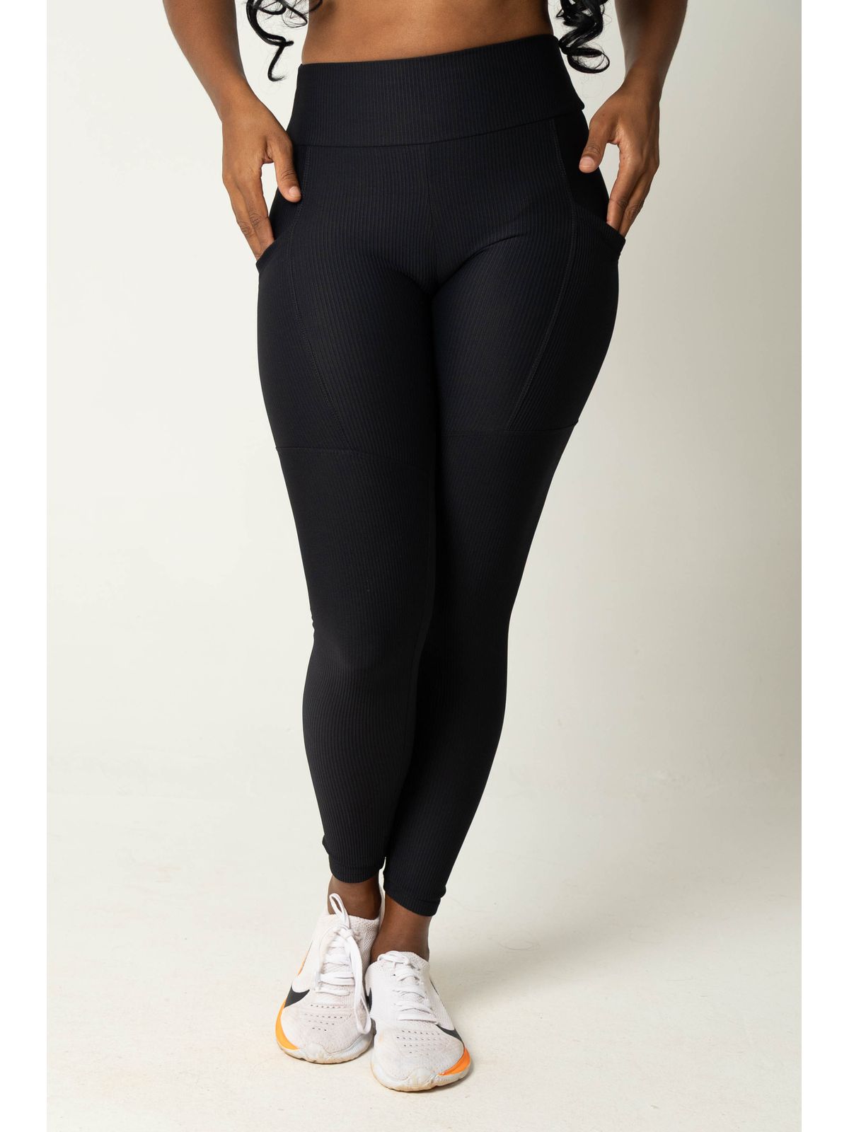 Calça Fitness Canelada Anamadu Preto