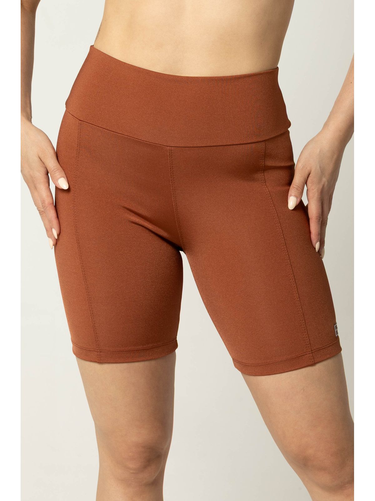 Short Fitness Alice com Recorte Âmbar