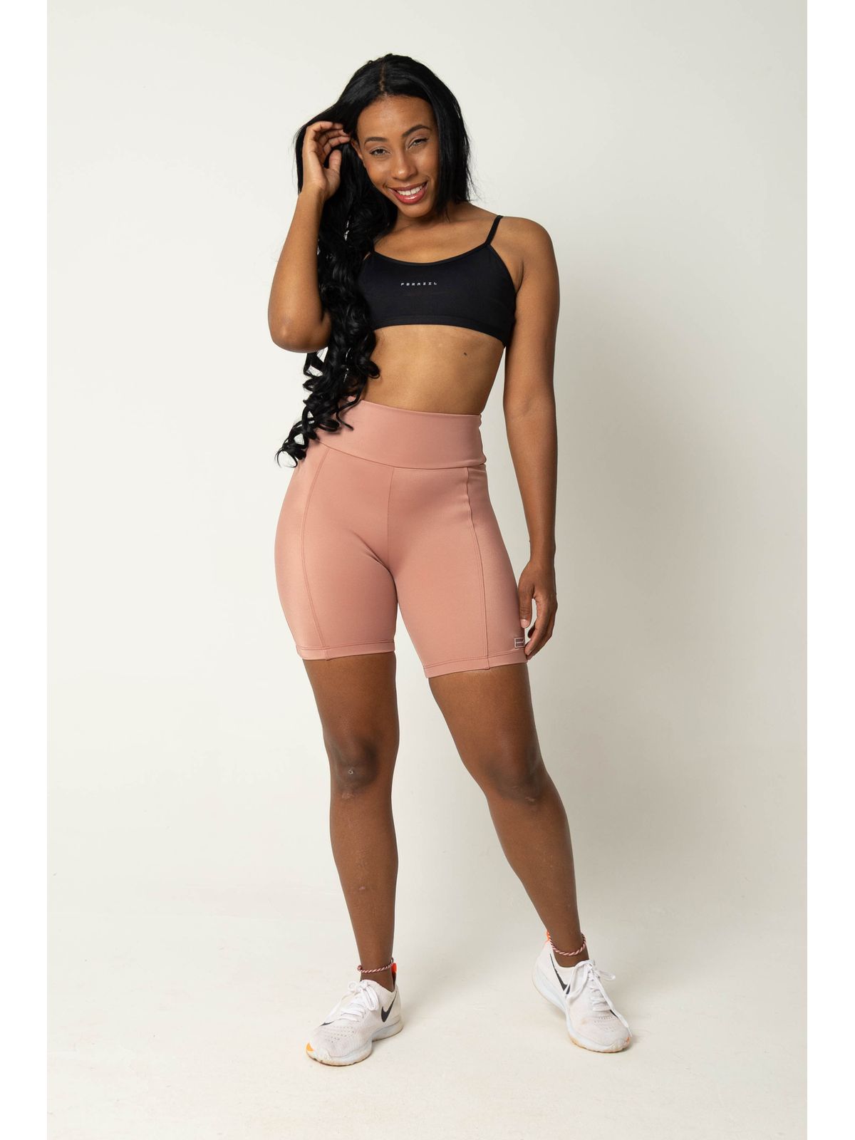 Short Fitness Cloe com Recorte Rosê