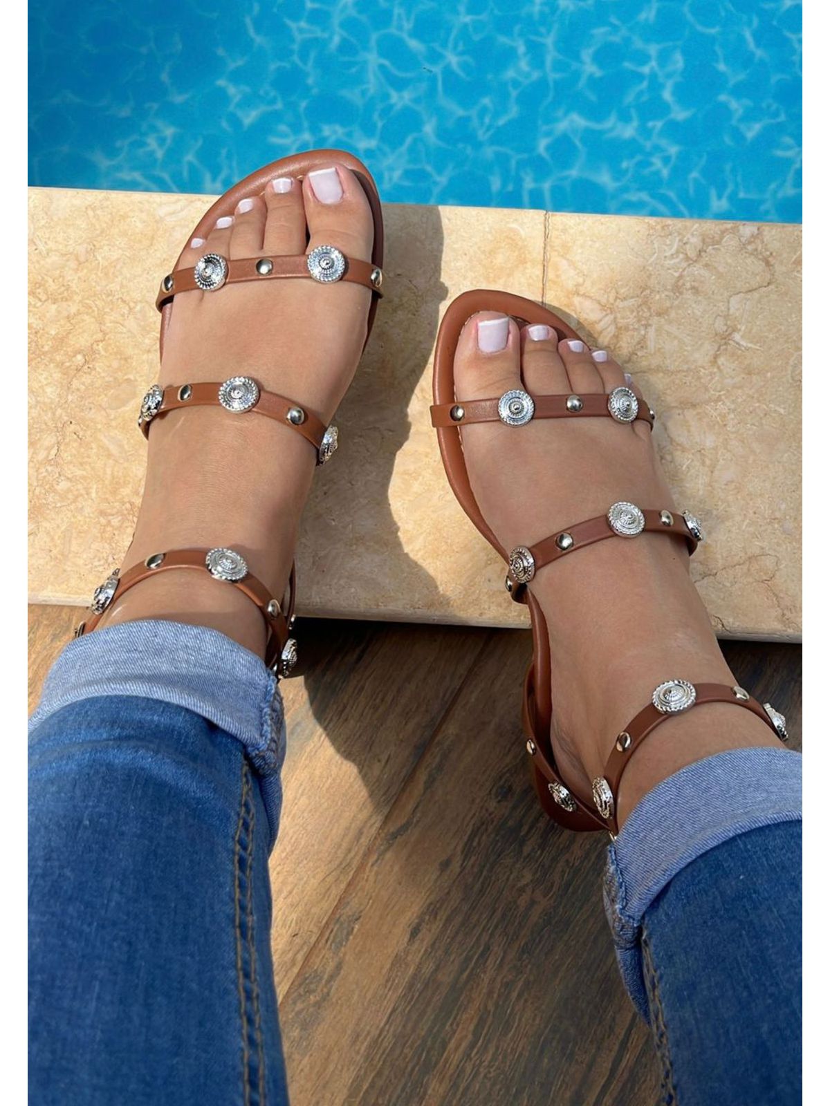 Sandália Rasteira Mari Caramelo