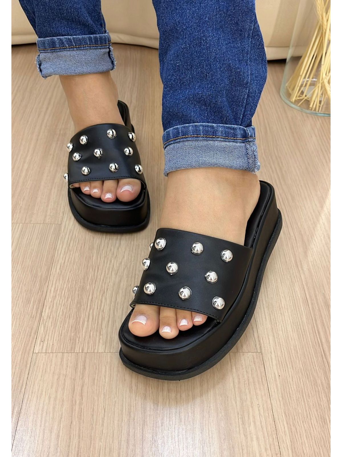Flat Betina Preta