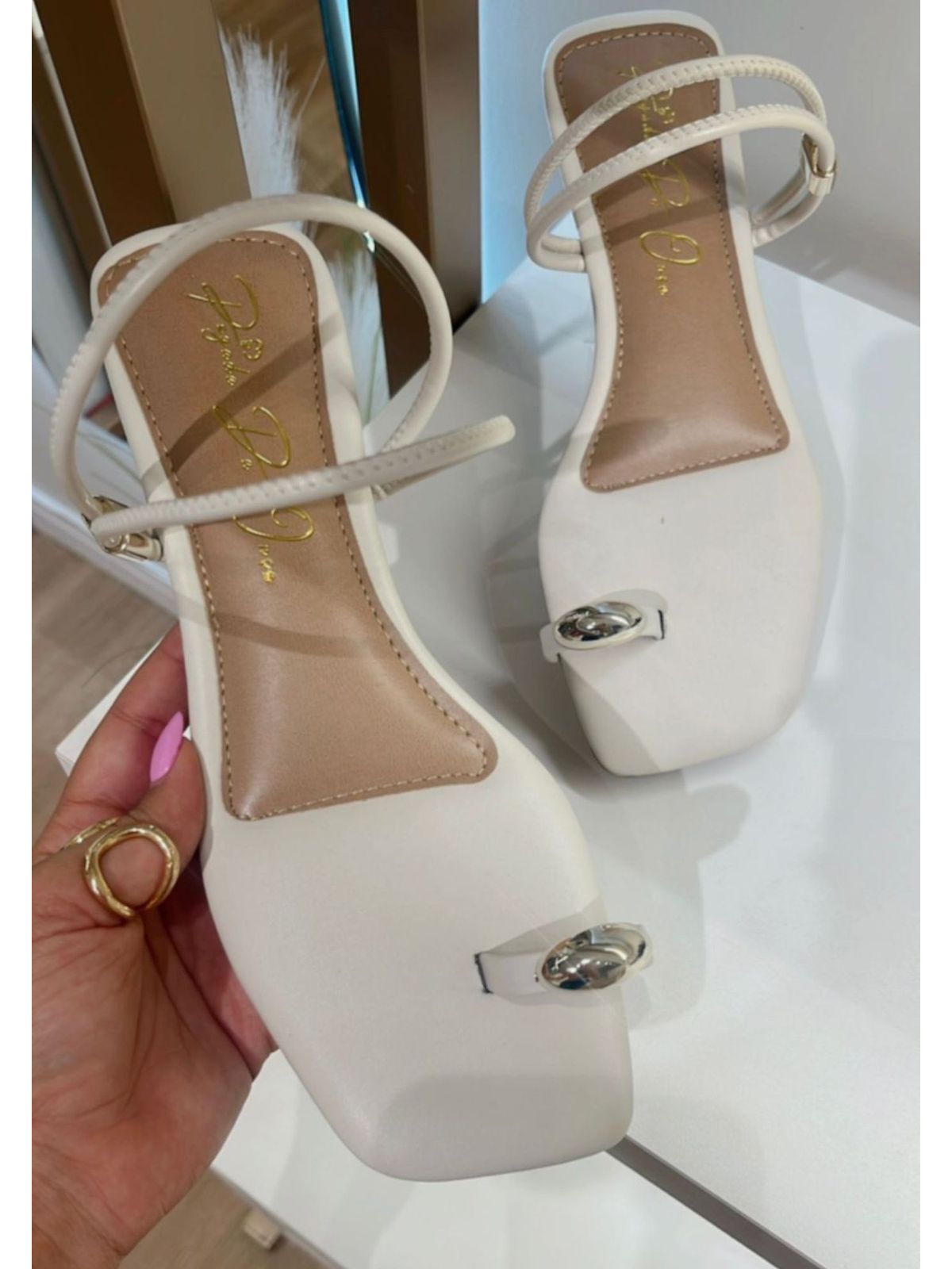 Sandália Rasteira Babi Off-White