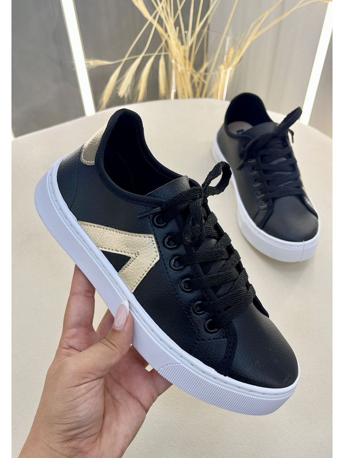 Tenis Vick Branco Preto