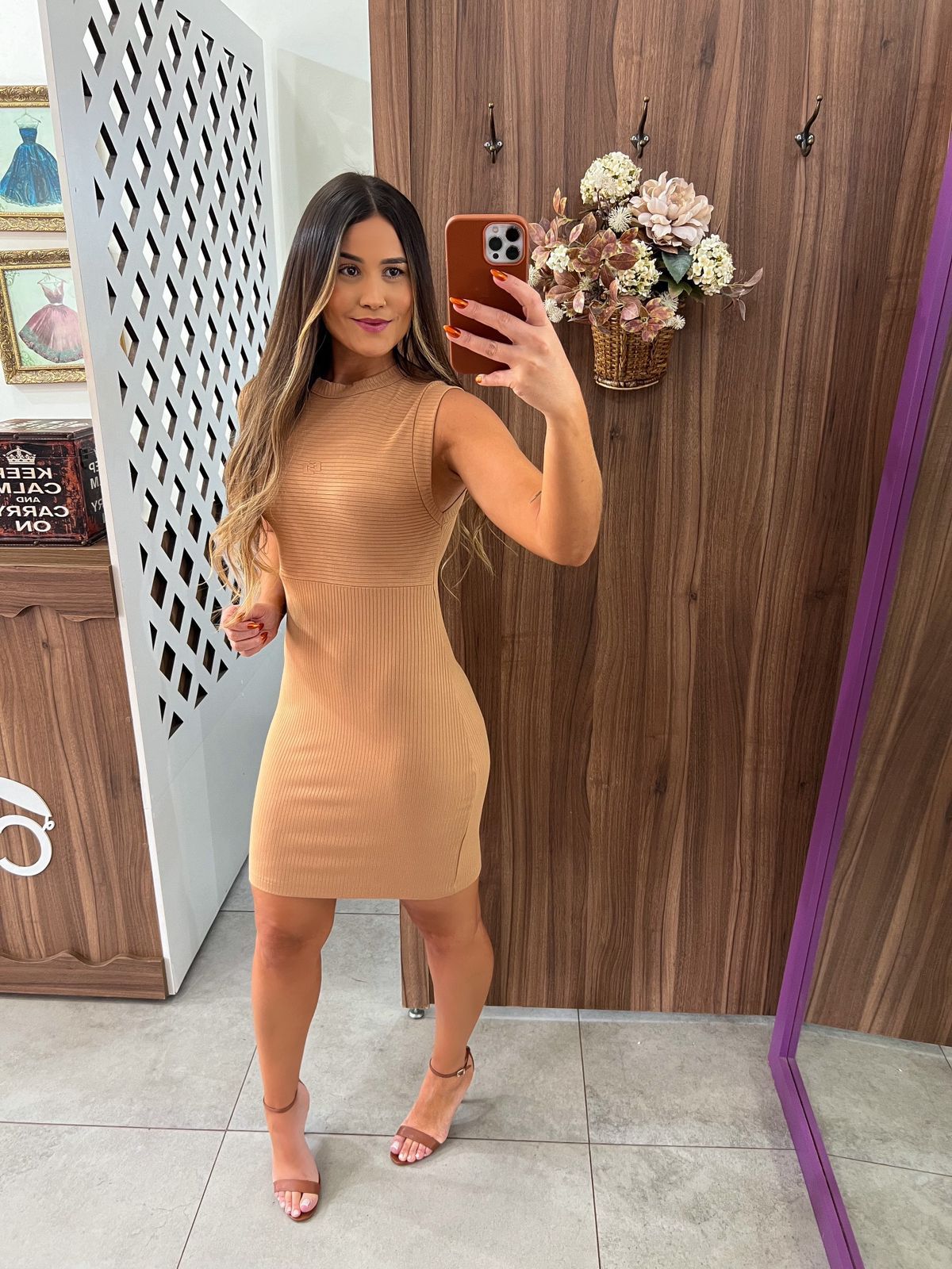 Vestido Canelado Nude Colcci 