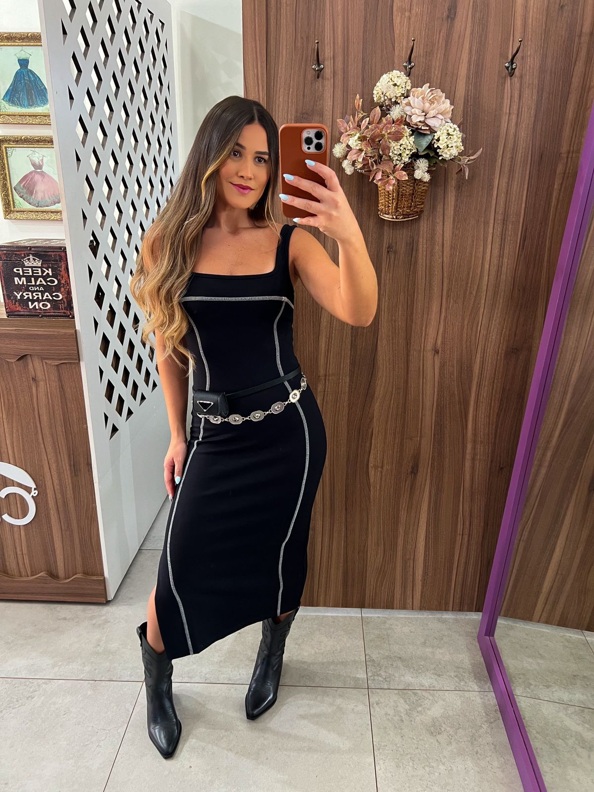 Vestido Midi Preto Fenda Colcci