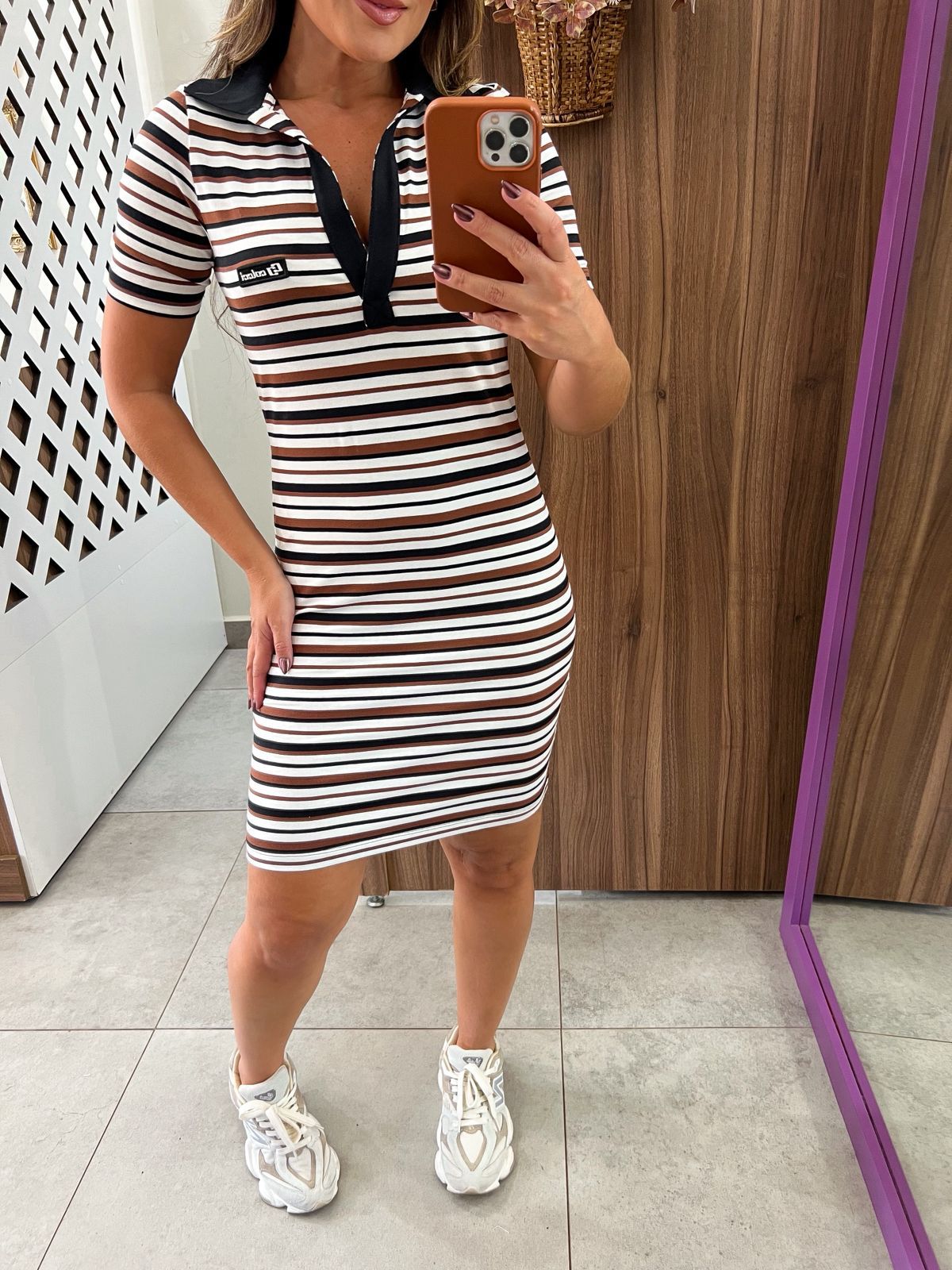 Vestido Mini Listrado com Gola Polo Colcci 