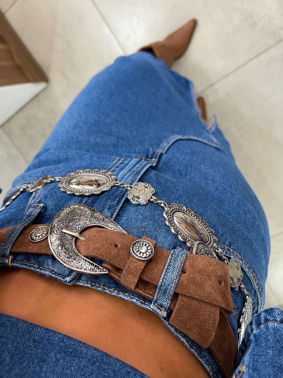 Cinto Boho Camurça Chocolate Maisa 