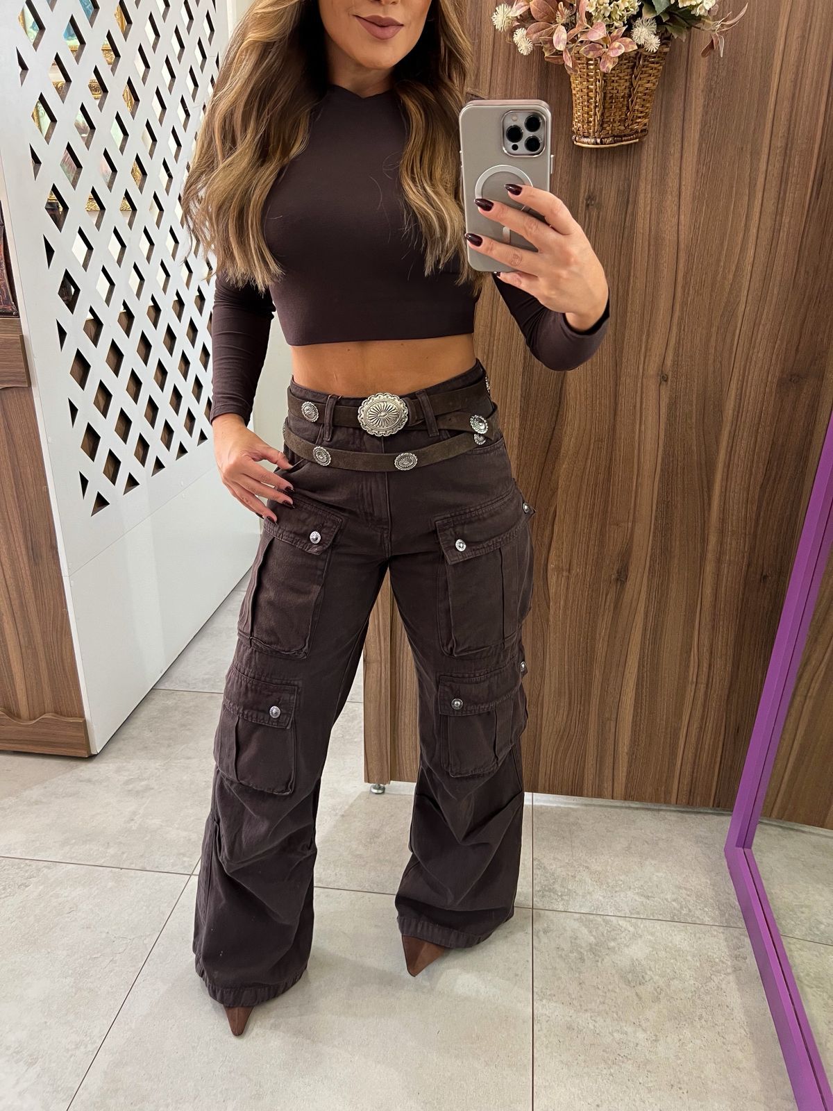 Calça Jeans Cargo Utility Marrom Alcance