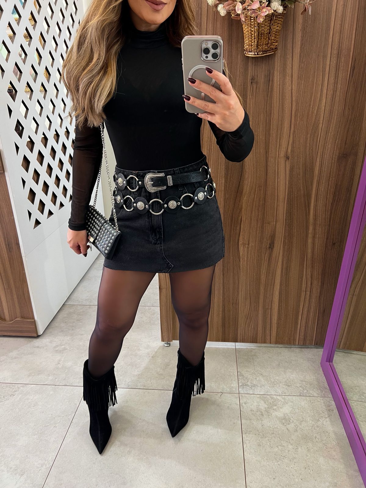 Blusa Tule Preta Gola Alta 