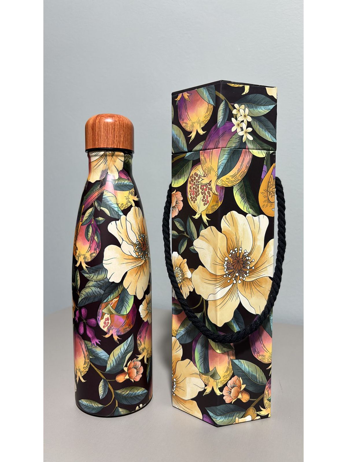 Garrafa Glub Glub Romance em Flor Preta 500ml Farm