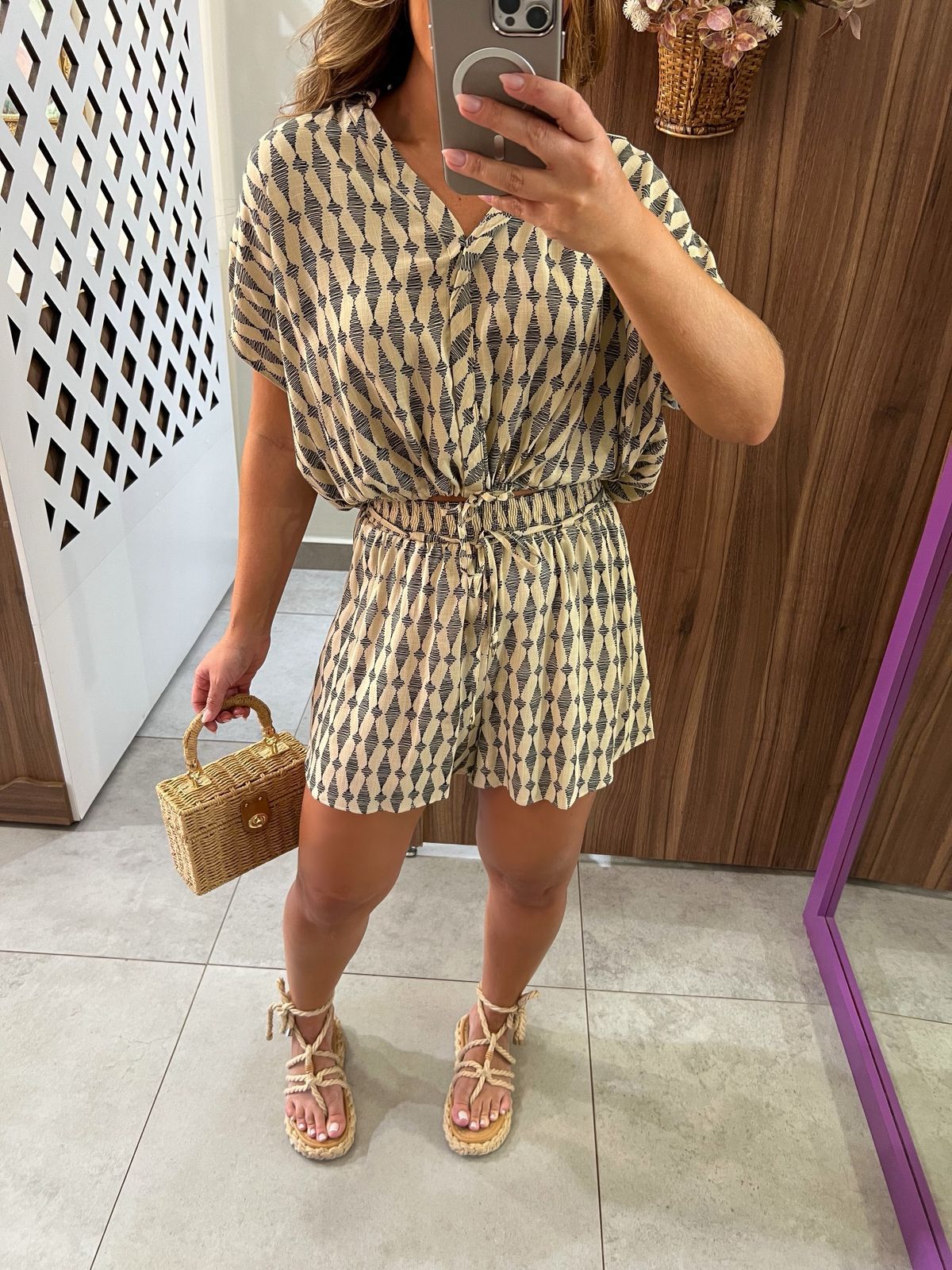 Camisa Cropped Estampada Lez a Lez