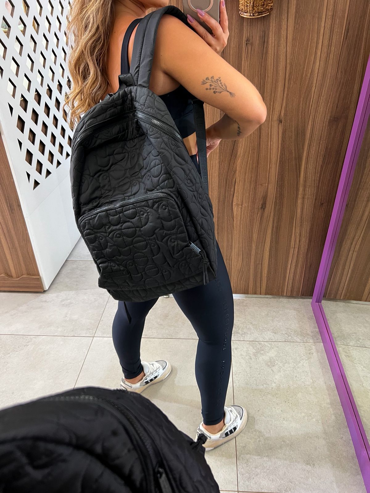 Mochila Xodó Preta Farm 