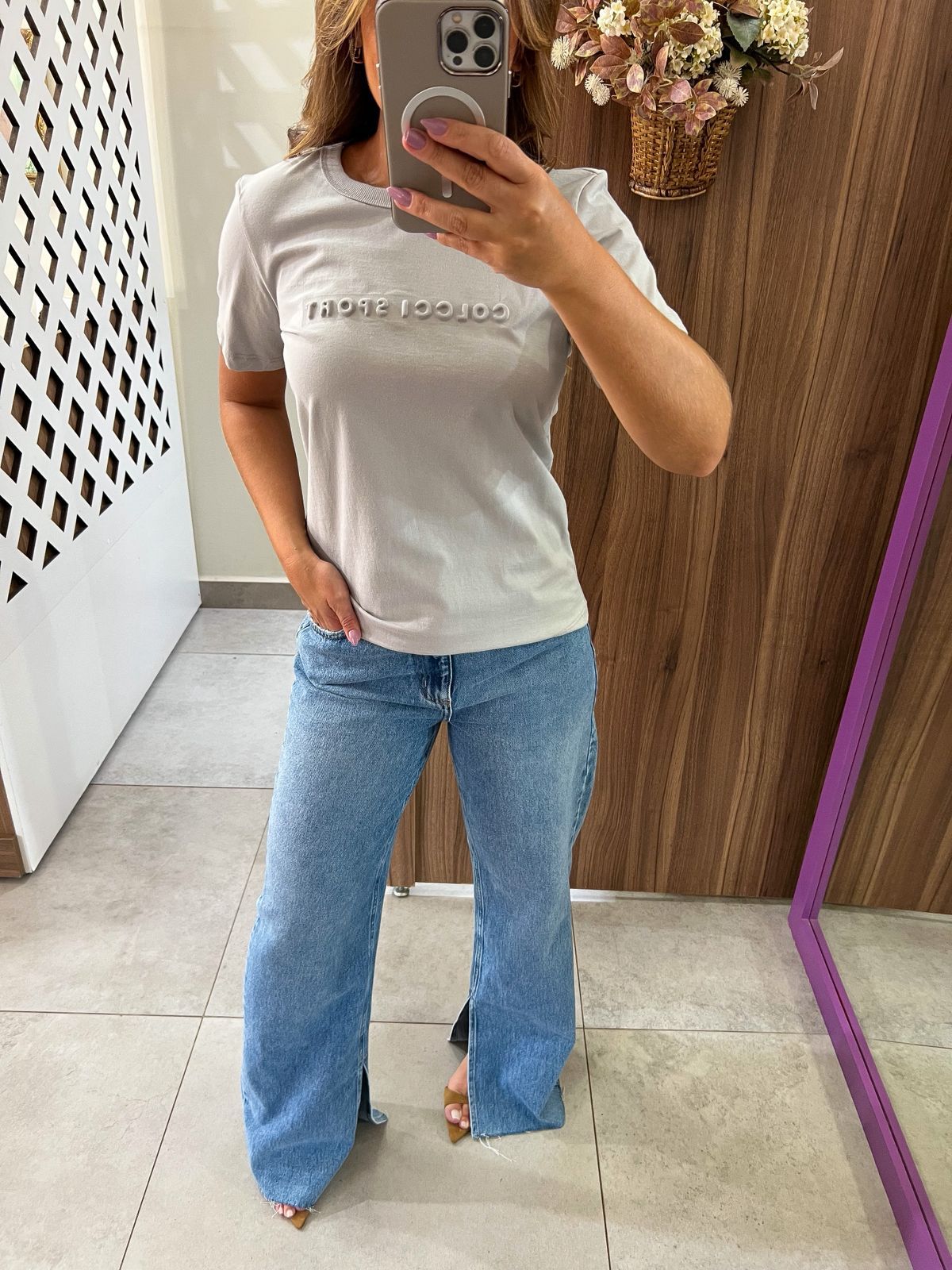 Camiseta Feminina Basic Comfort Cinza Colcci 