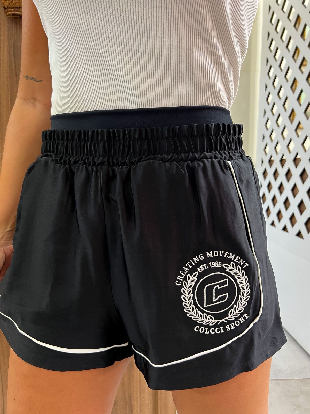 Short Curto Comfort Fit Preto Colcci Sport