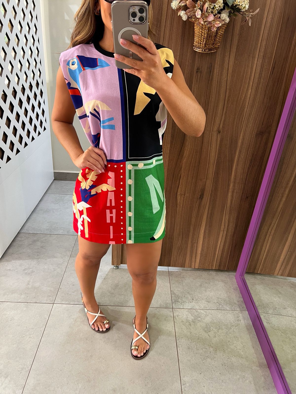 Vestido Curto Ombreira Estampado Lenço Brasil Farm