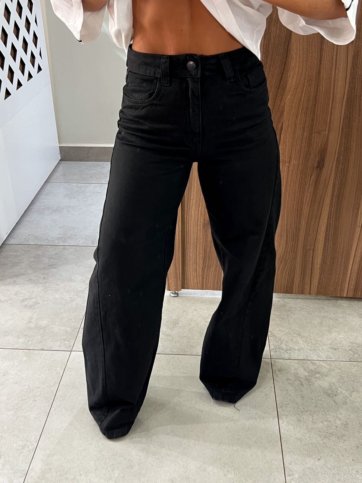 Calça Wide Leg Sarja Preta Nxo