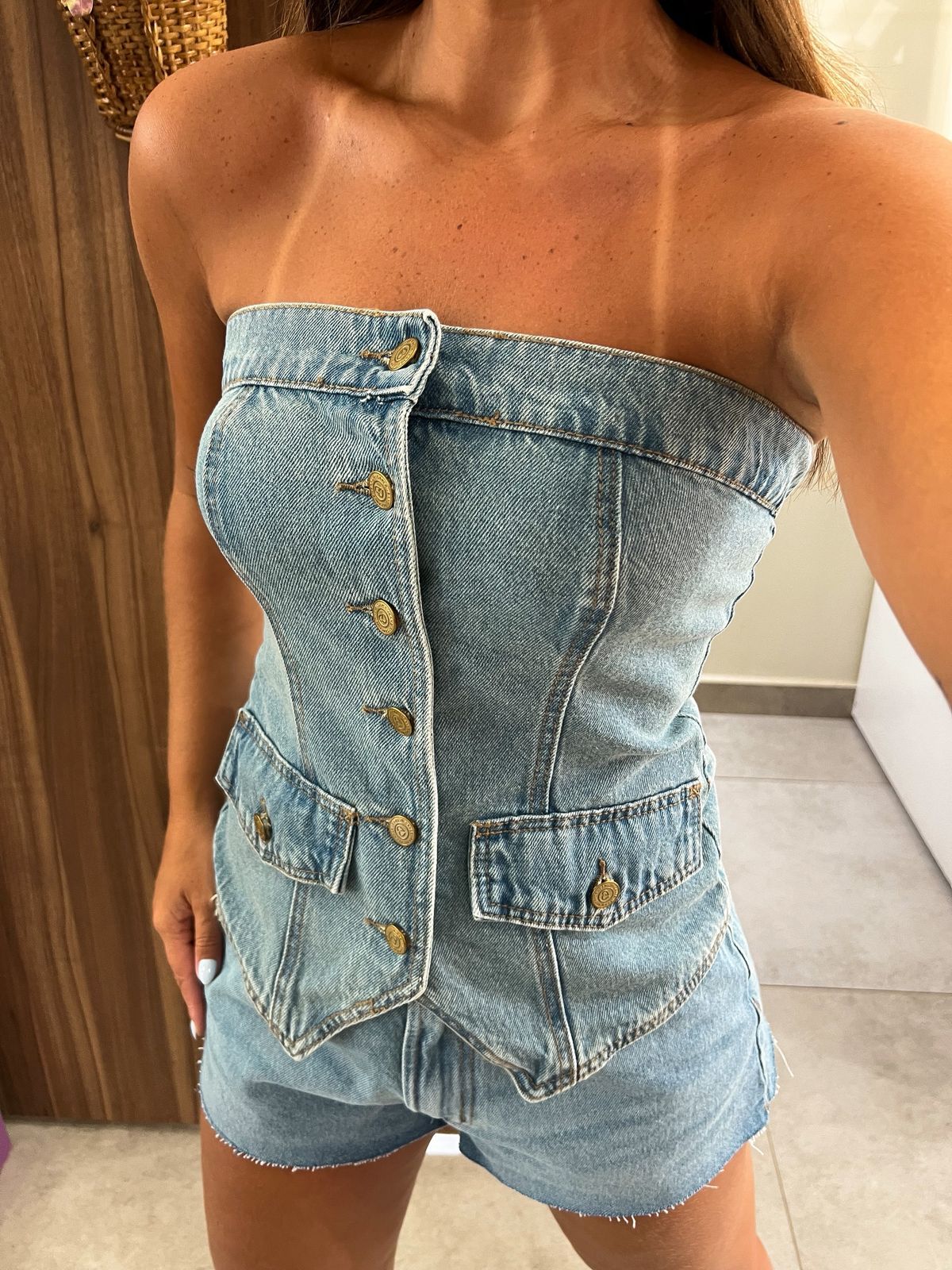 Blusa Jeans Ombro a Ombro Solea Dirty Wash Alcance 